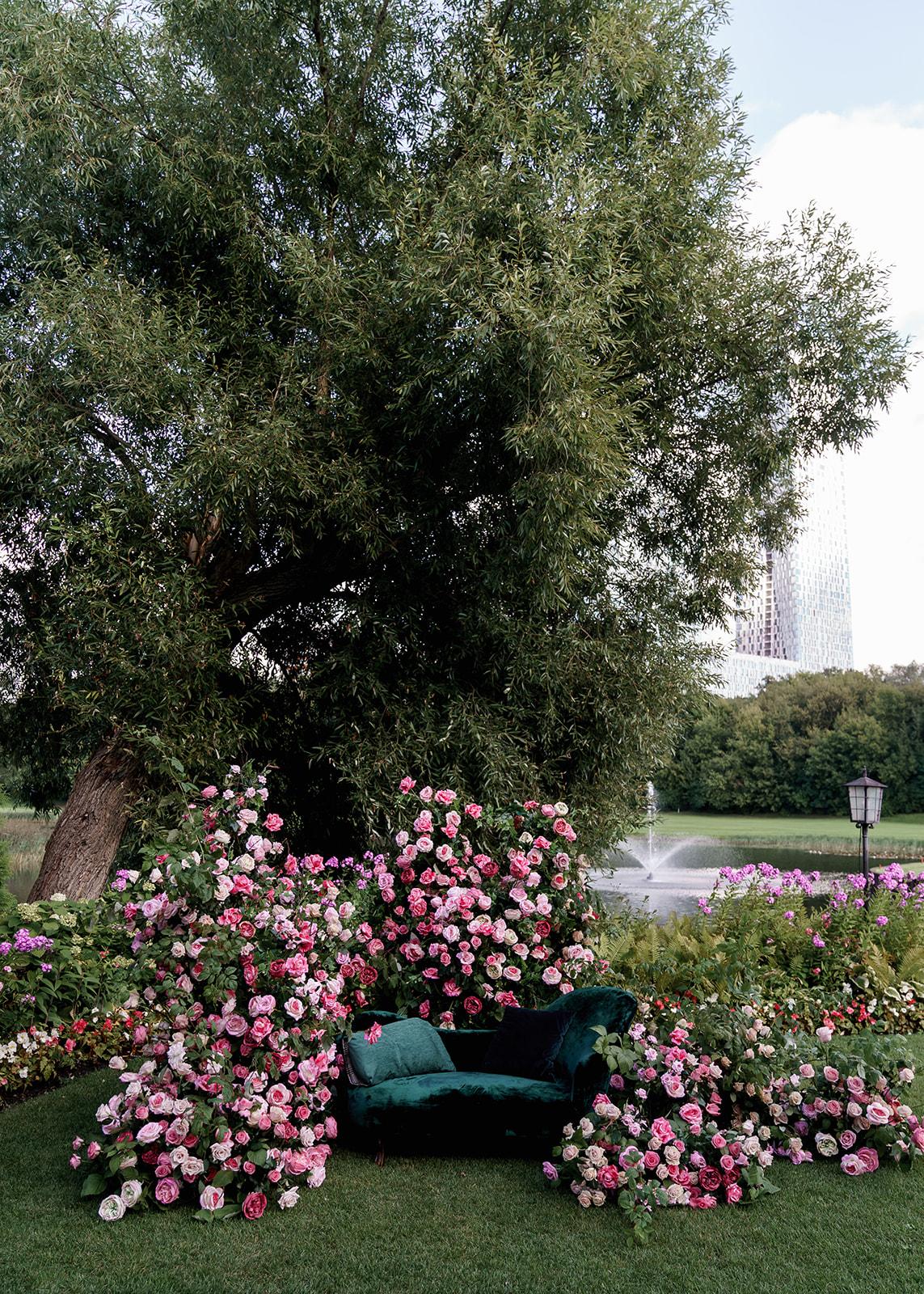A Glamorous Fall Wedding at Moscow City Golf Club 52