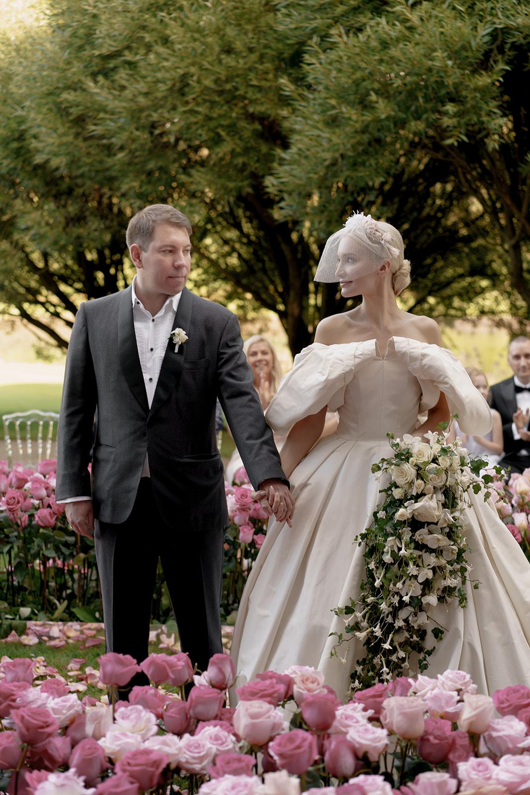 A Glamorous Fall Wedding at Moscow City Golf Club 40