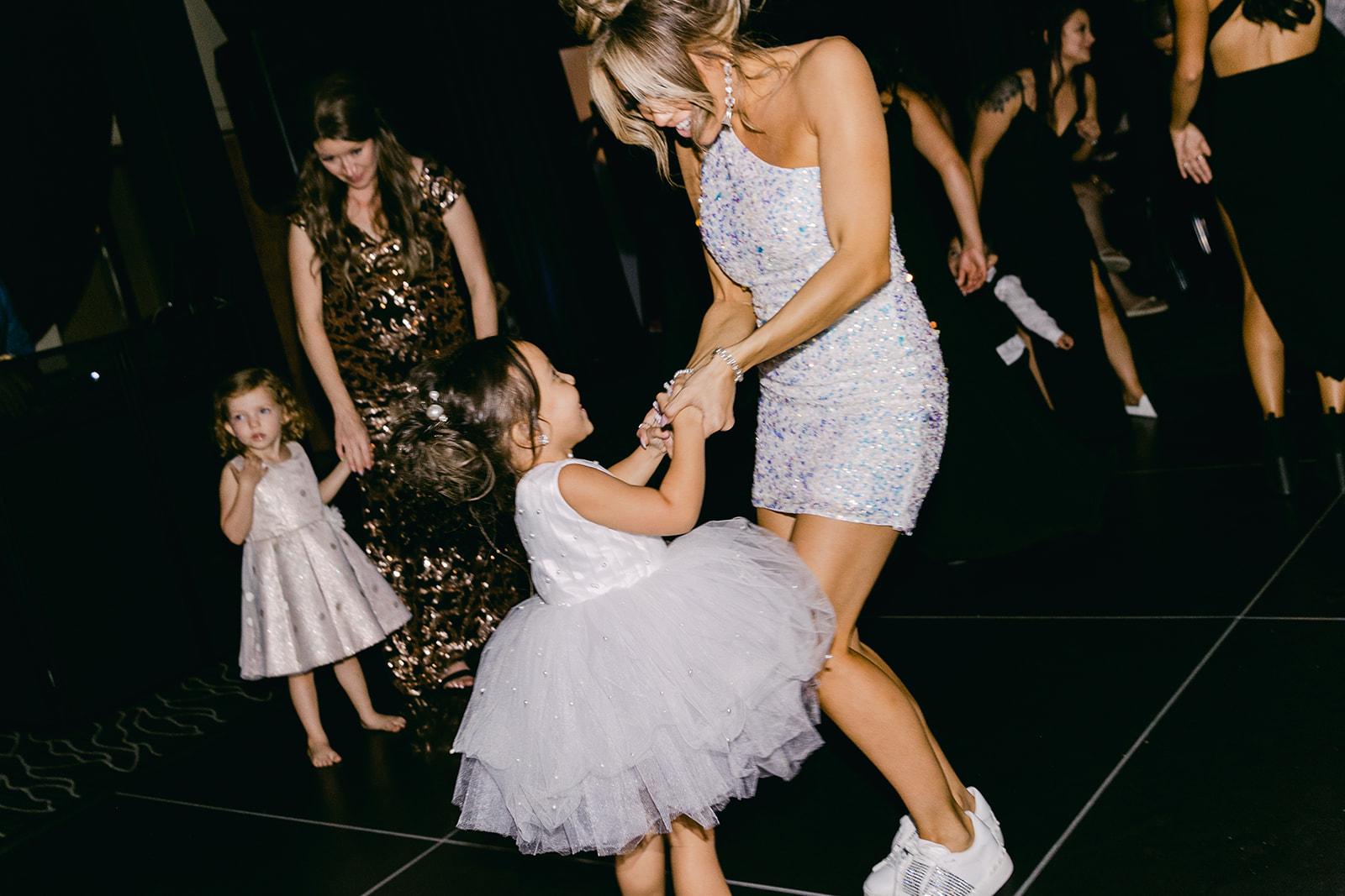 A Glamorous Fall Wedding at Sanctuary Resort 29