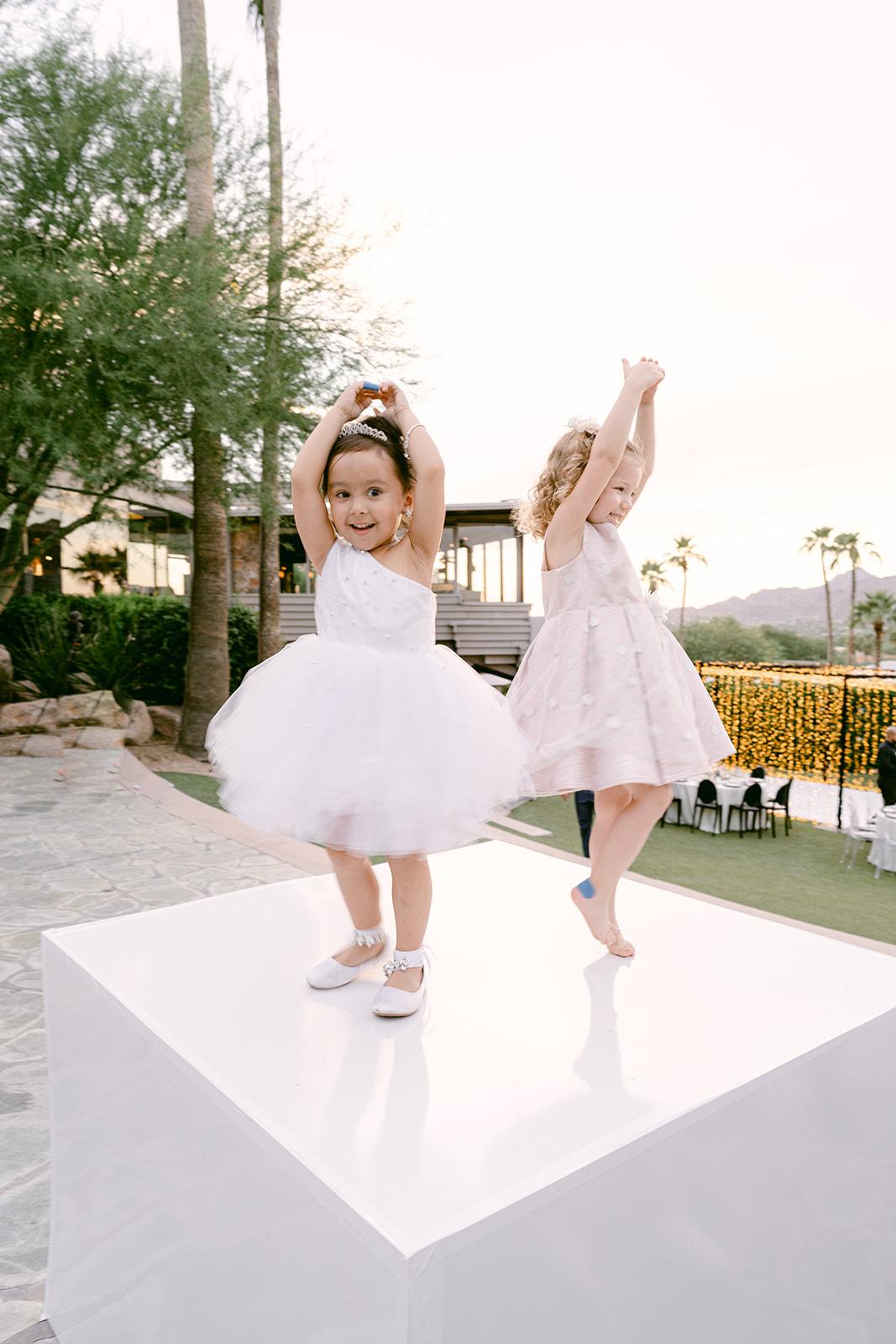 A Glamorous Fall Wedding at Sanctuary Resort 24