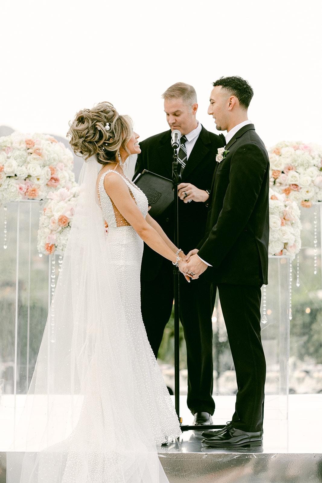 A Glamorous Fall Wedding at Sanctuary Resort 25