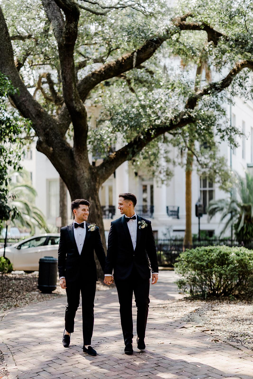 A Modern Fall Wedding at the Ships of the Sea Maritime Museum 48