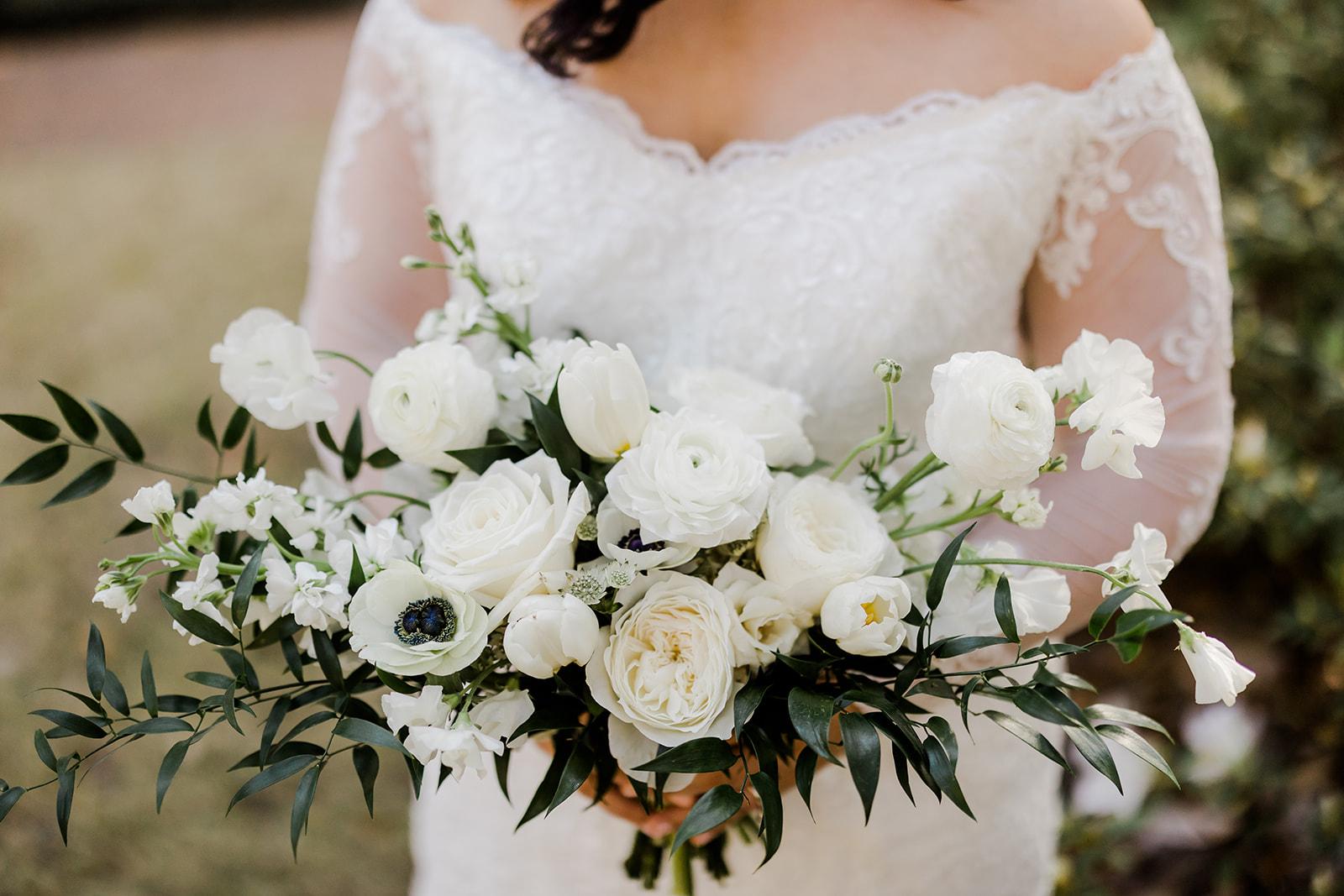A Classic Spring Wedding at Forsyth Park Fountain 6
