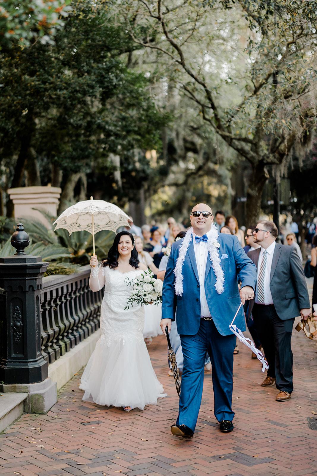 A Classic Spring Wedding at Forsyth Park Fountain 34