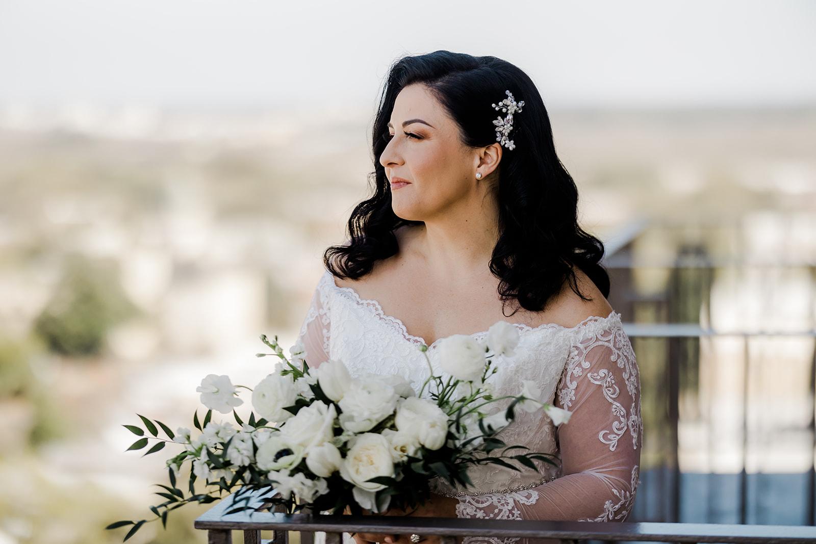 A Classic Spring Wedding at Forsyth Park Fountain photo 3