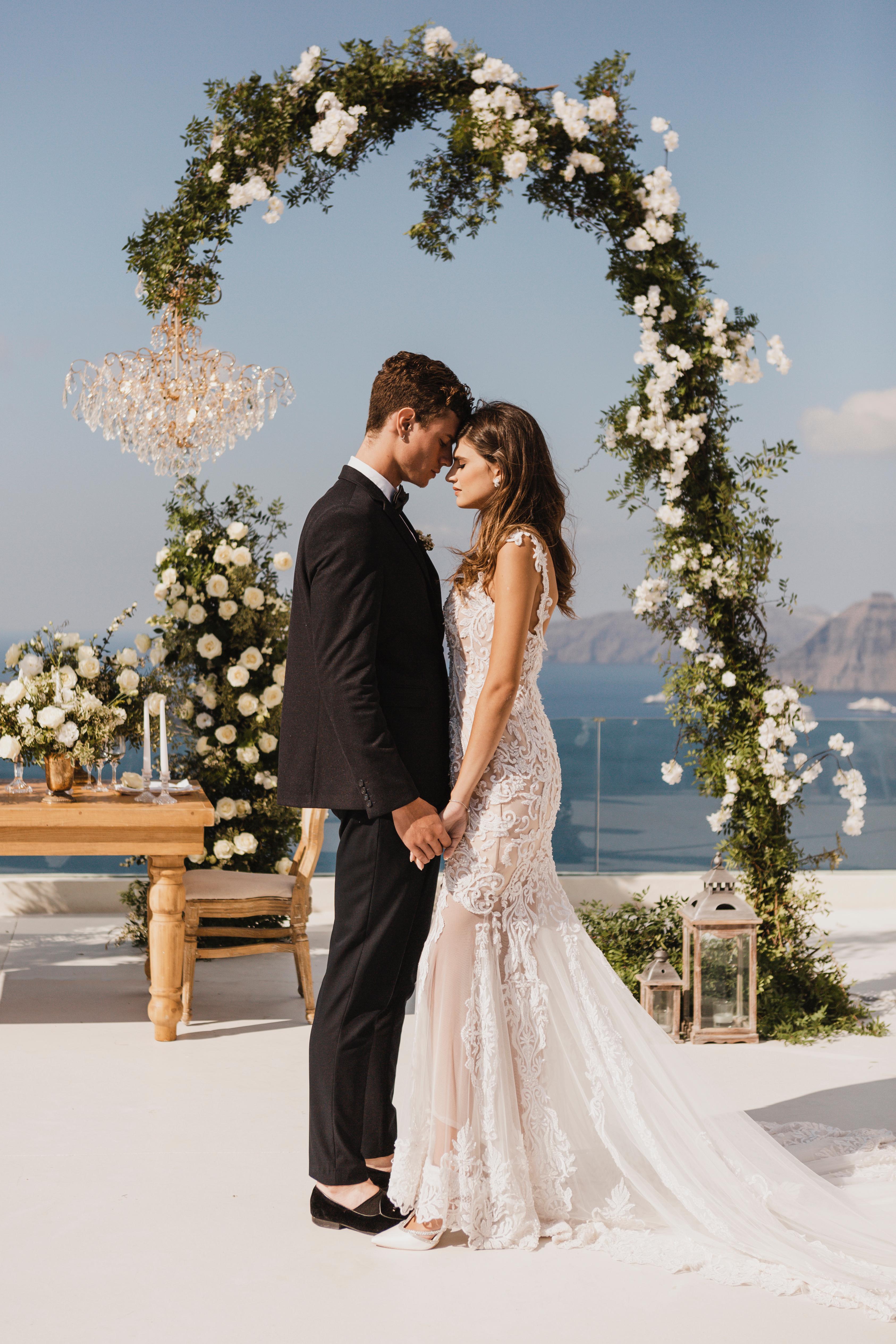 A Glamorous Wedding at El Viento Santorini