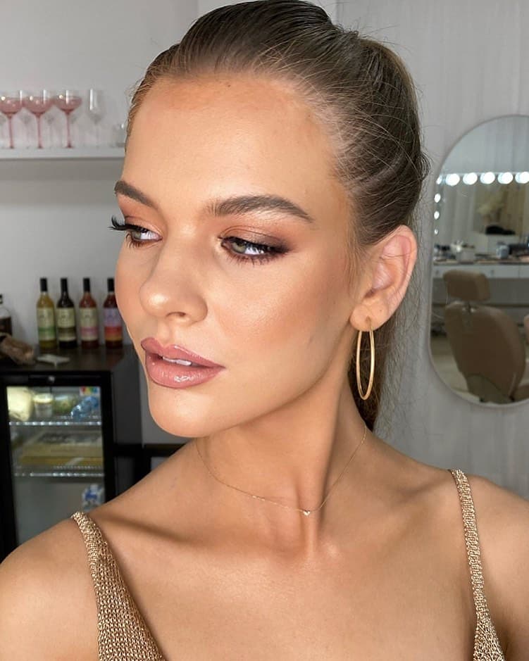 Katie Winkler Makeup Artist