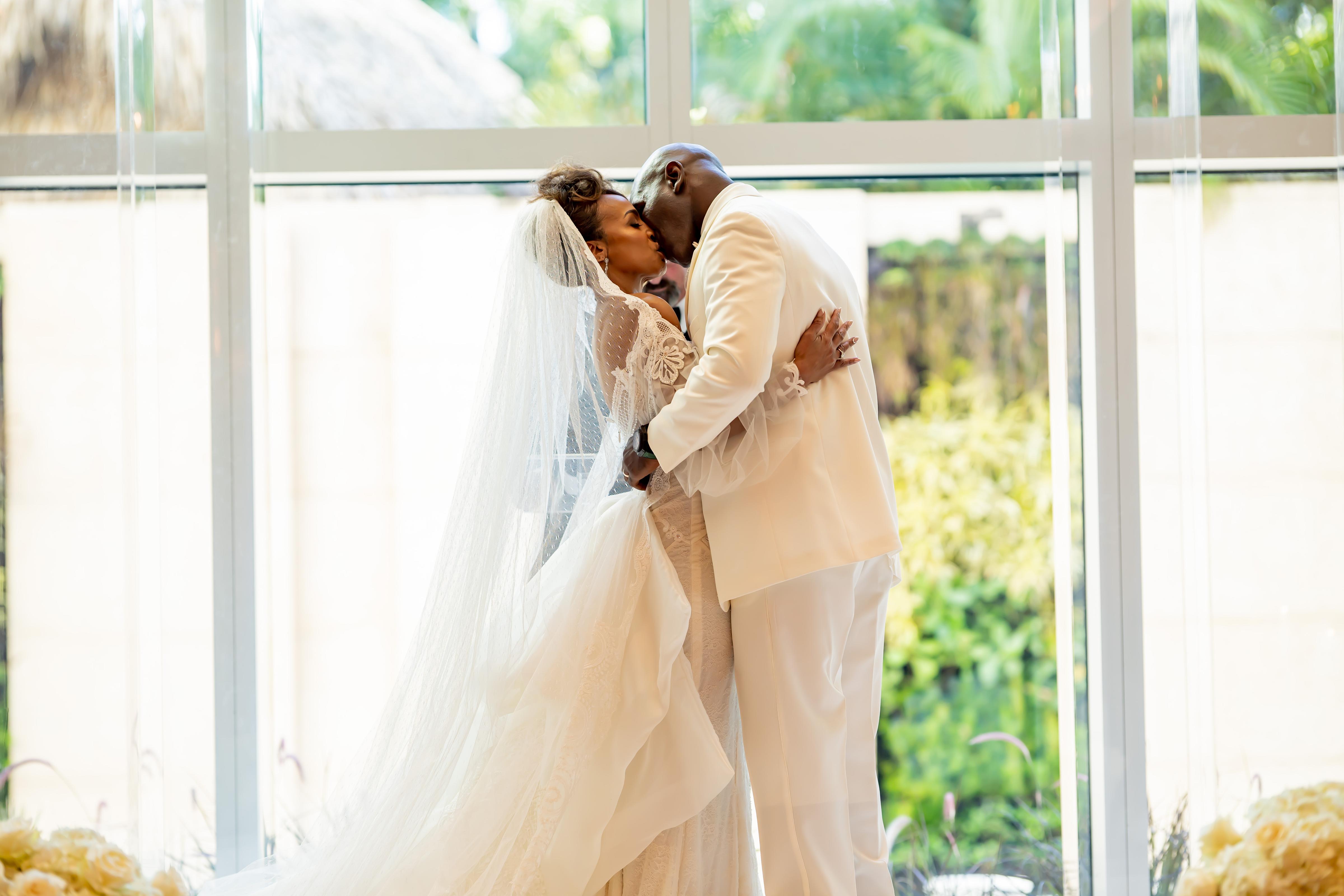 A Classic Winter Wedding at  4