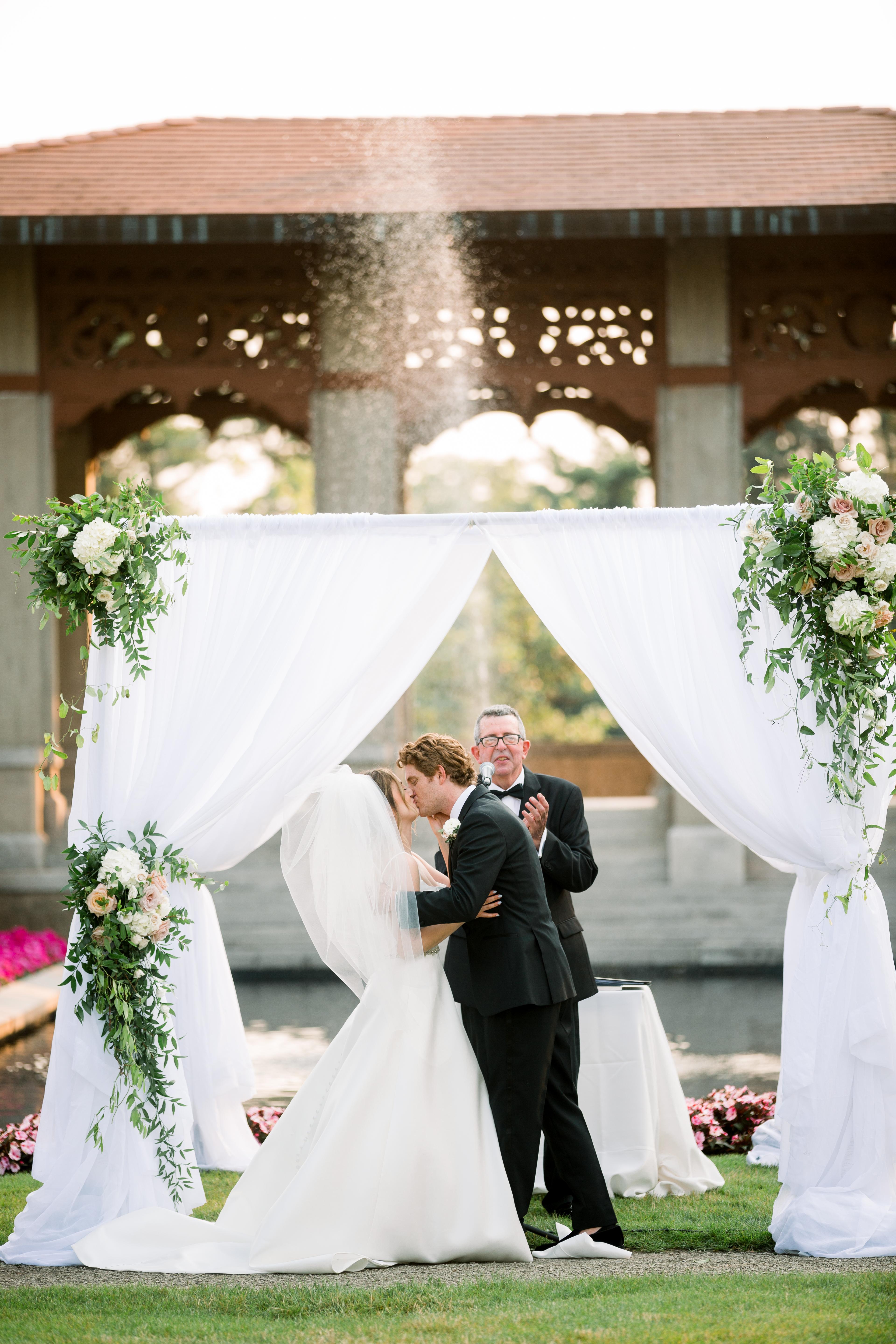 A Classic Summer Wedding at The Armour House 15