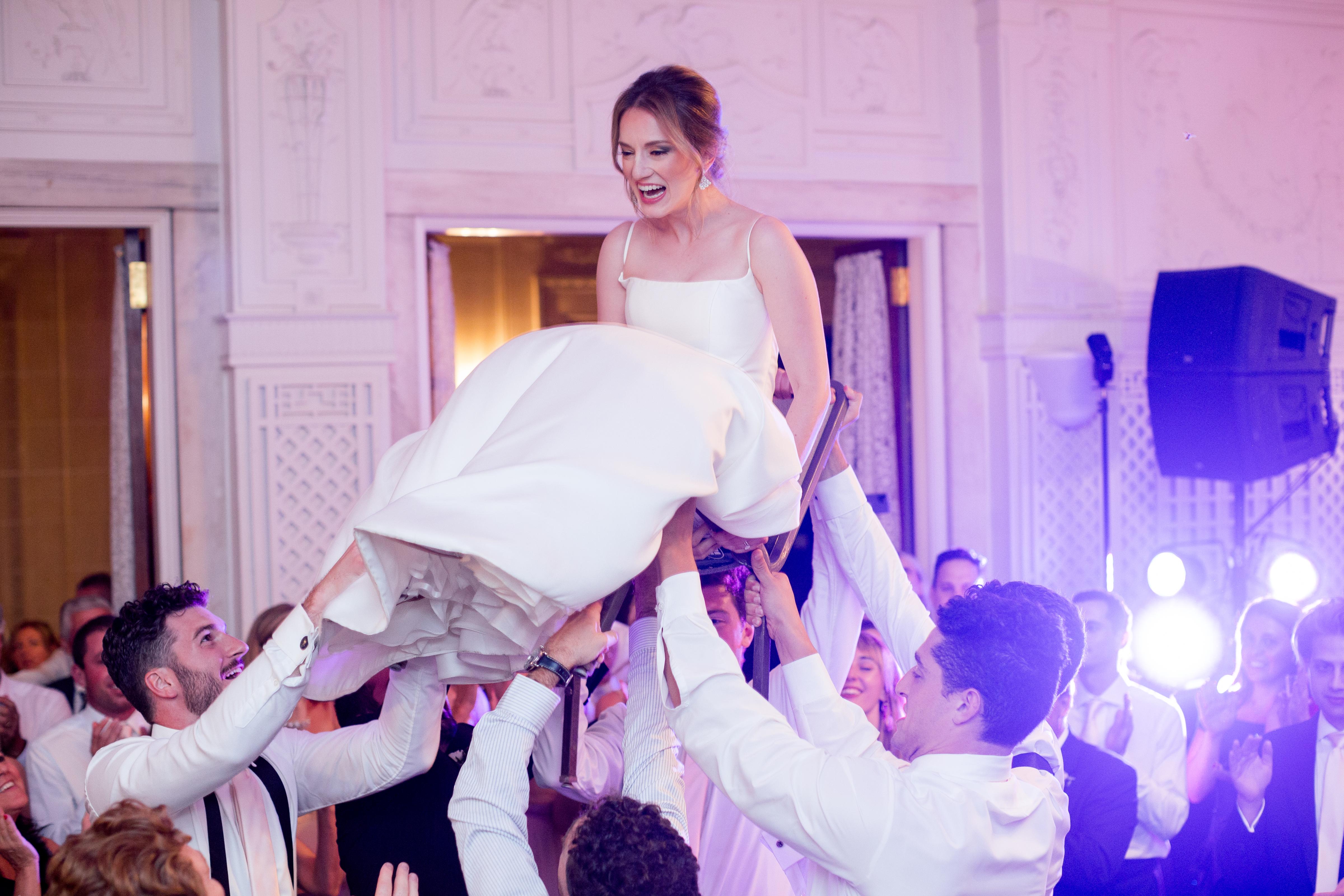 A Classic Summer Wedding at The Armour House 41