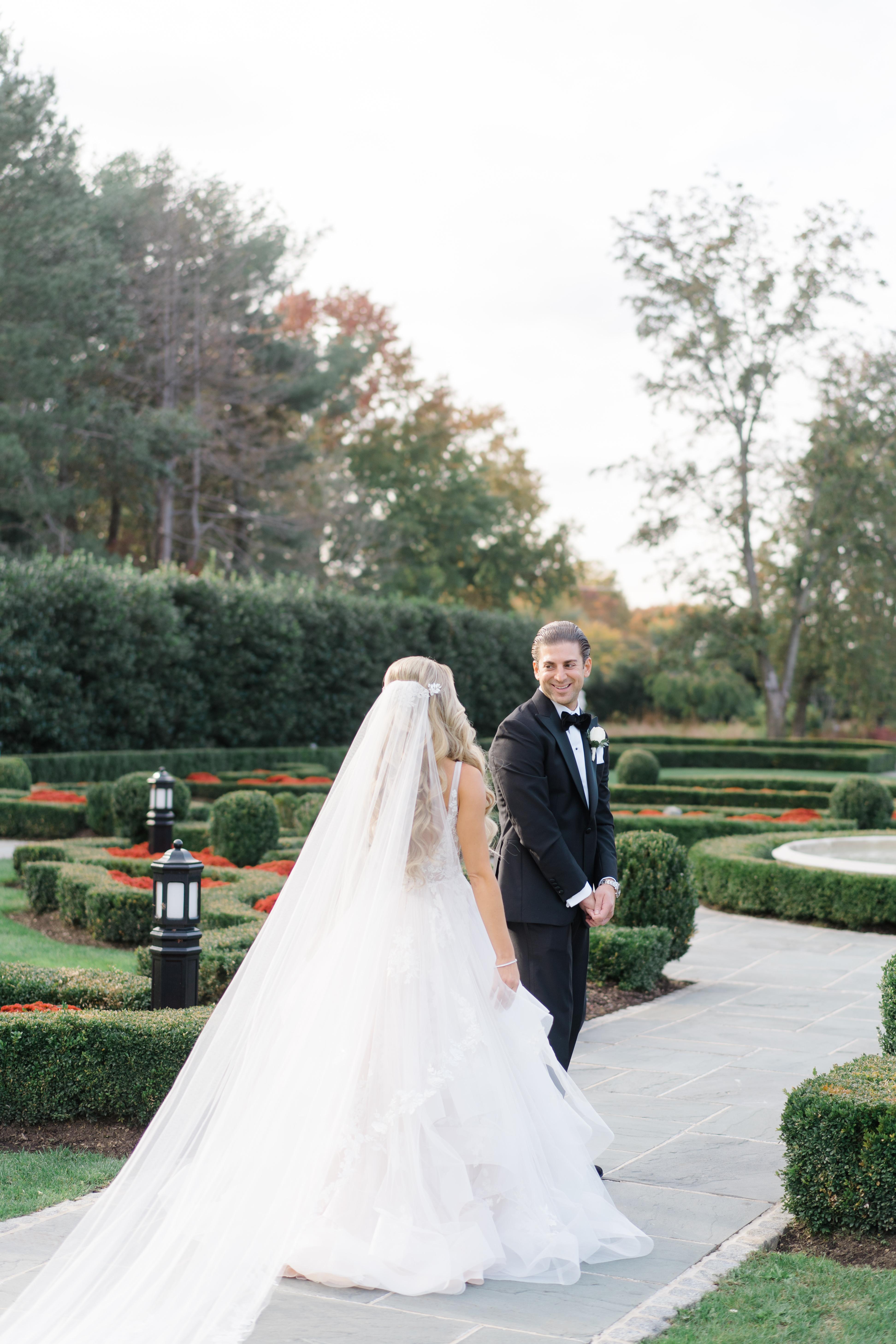 A Romantic Fall Wedding at Park Chateau 44