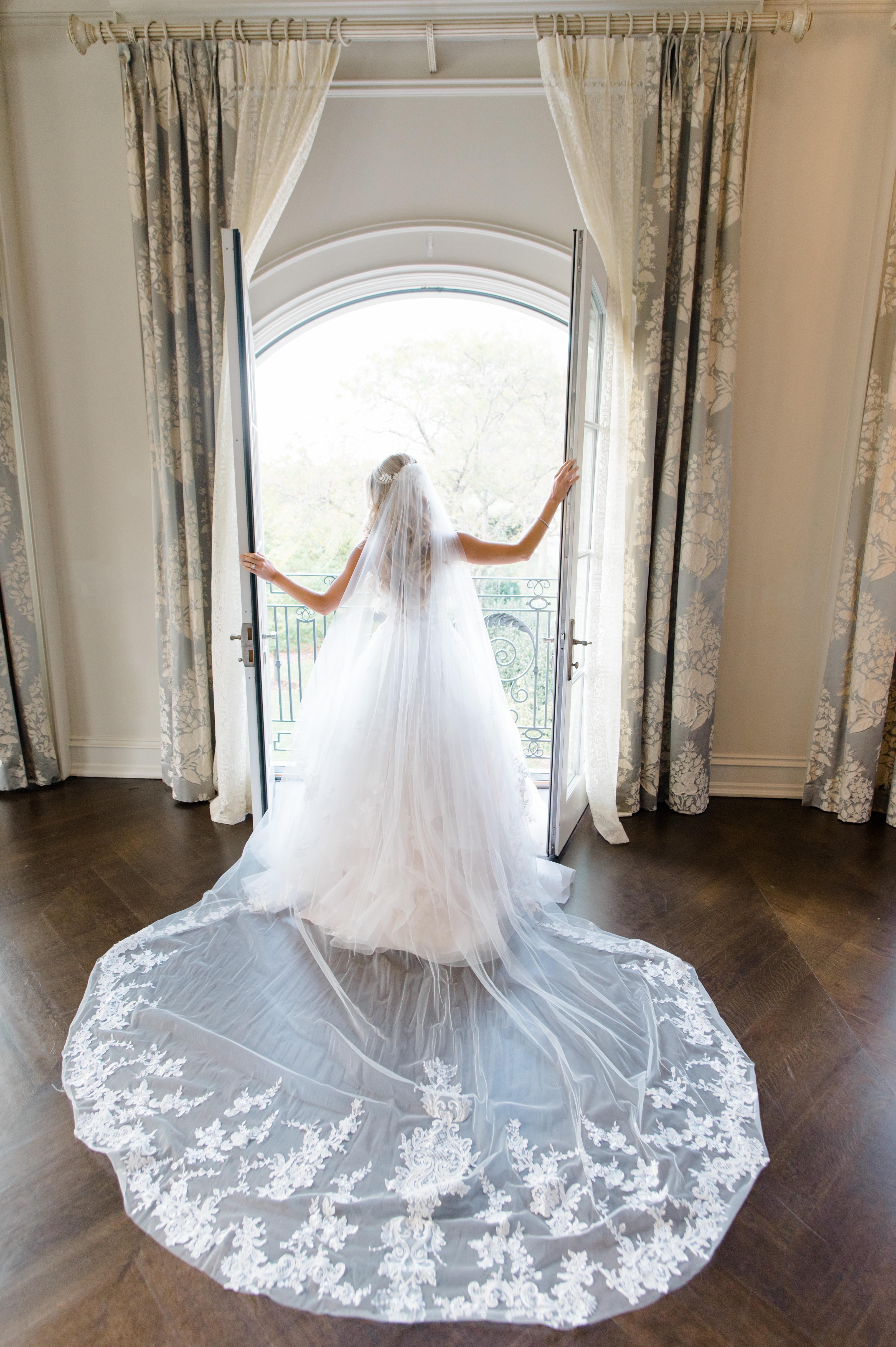 A Romantic Fall Wedding at Park Chateau 40