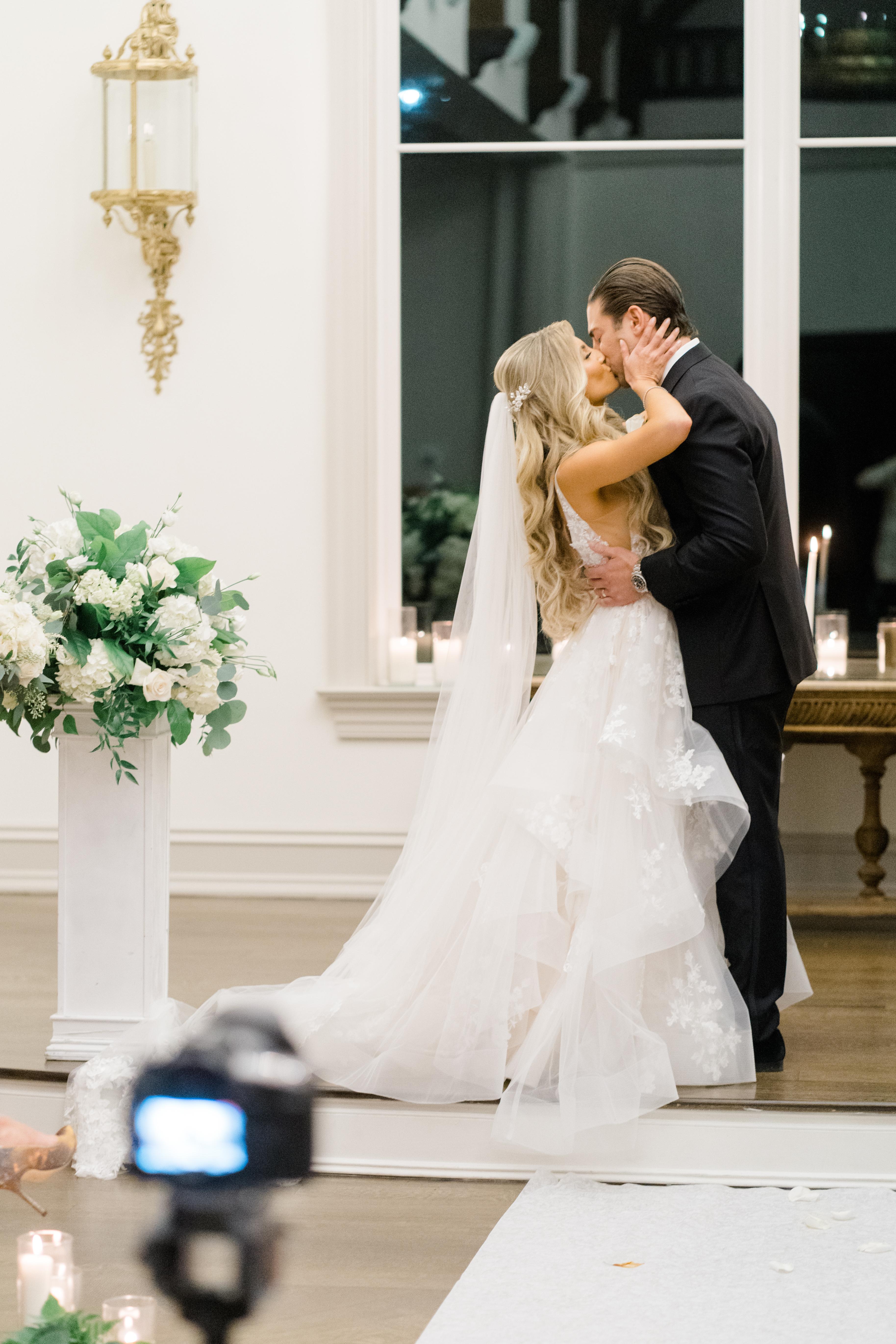 A Romantic Fall Wedding at Park Chateau 46