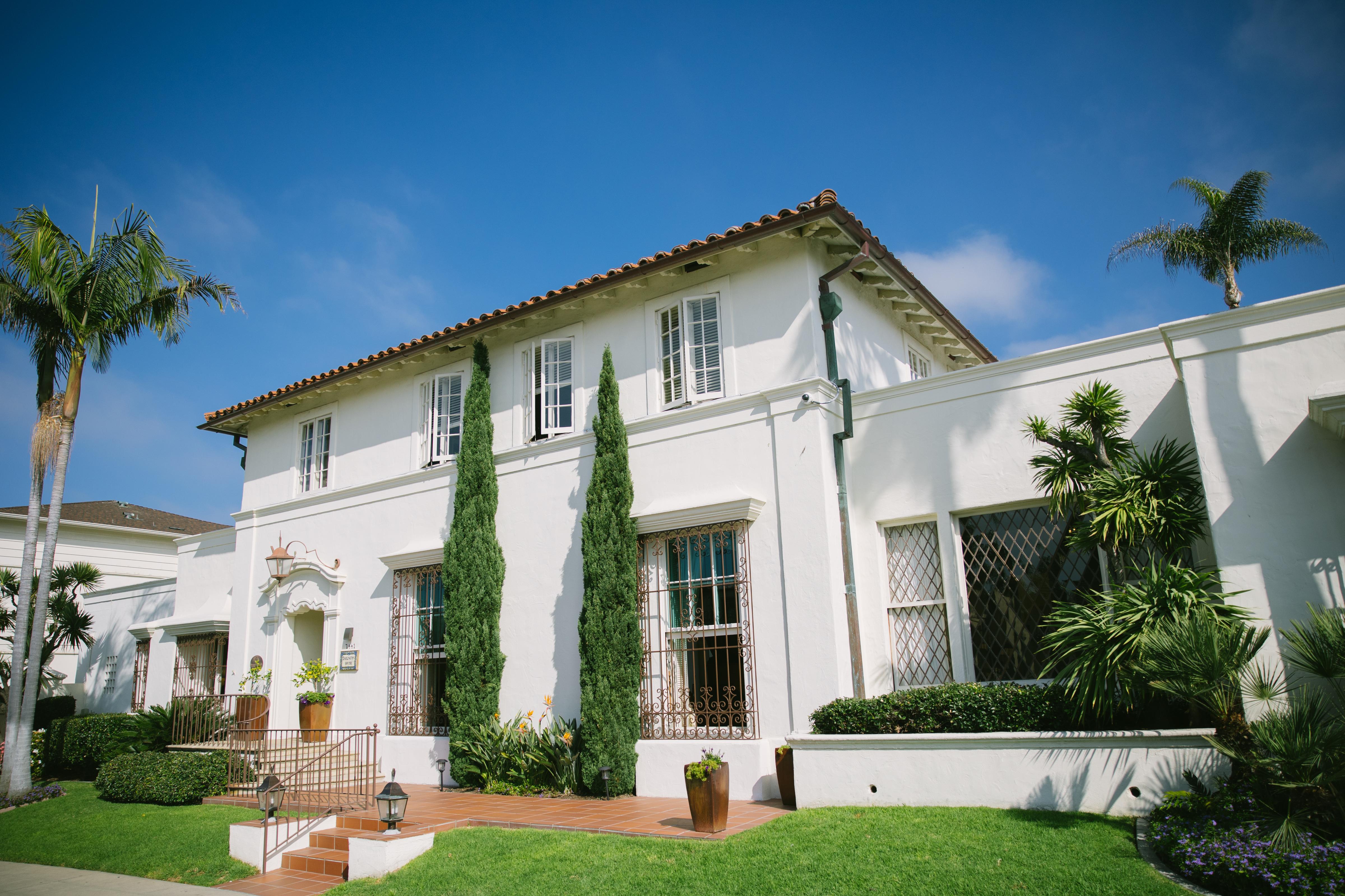A Romantic Fall Wedding at Darlington House 10
