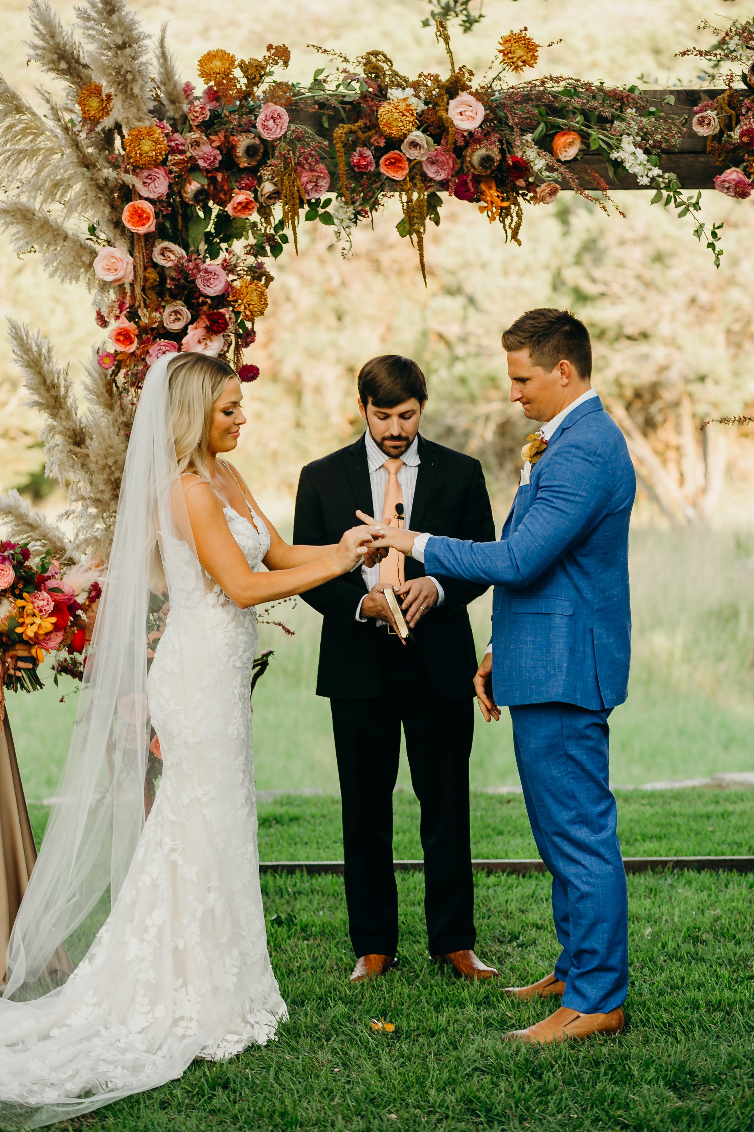 A Romantic Fall Wedding at The Ivory Oak 5