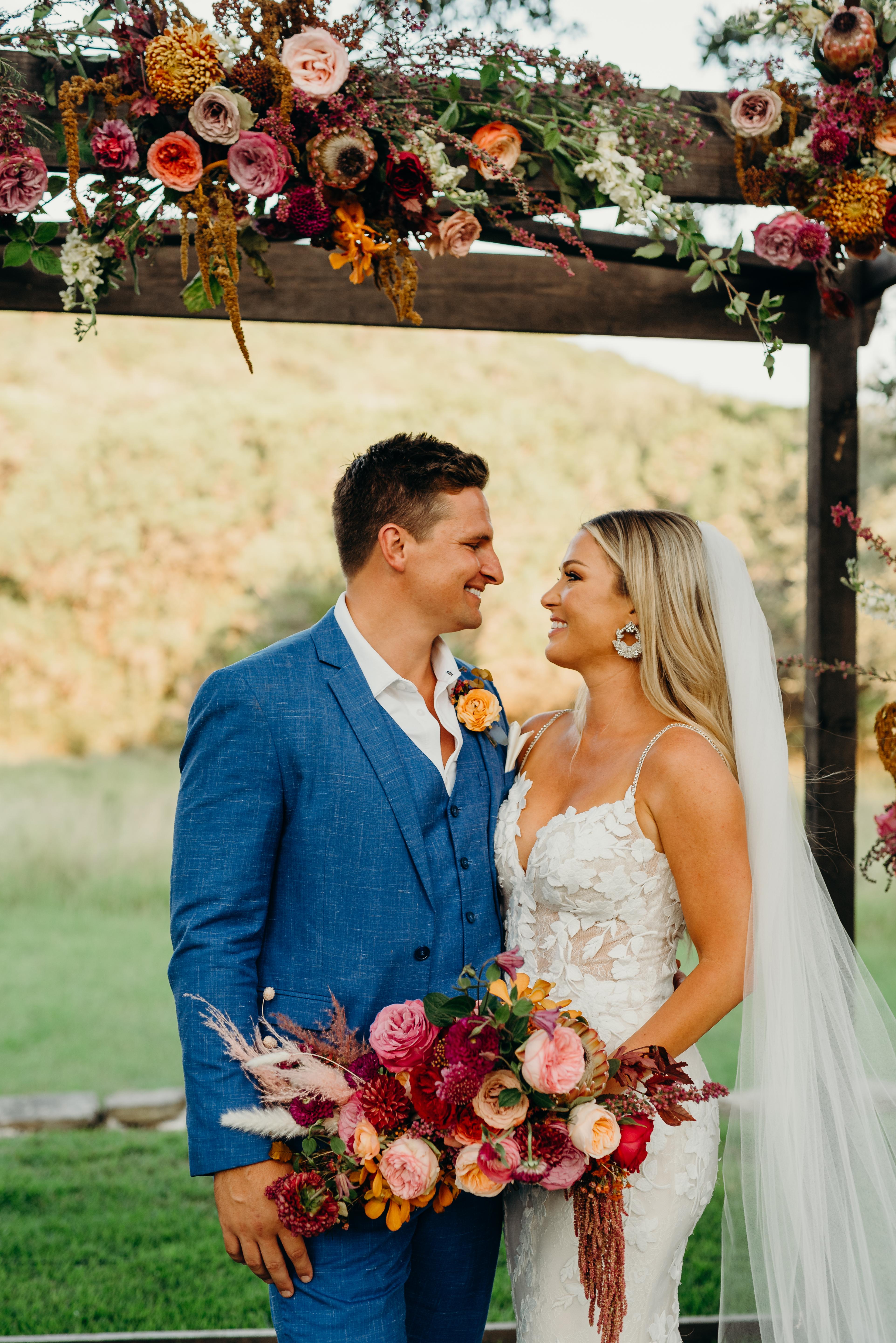 A Romantic Fall Wedding at The Ivory Oak 23
