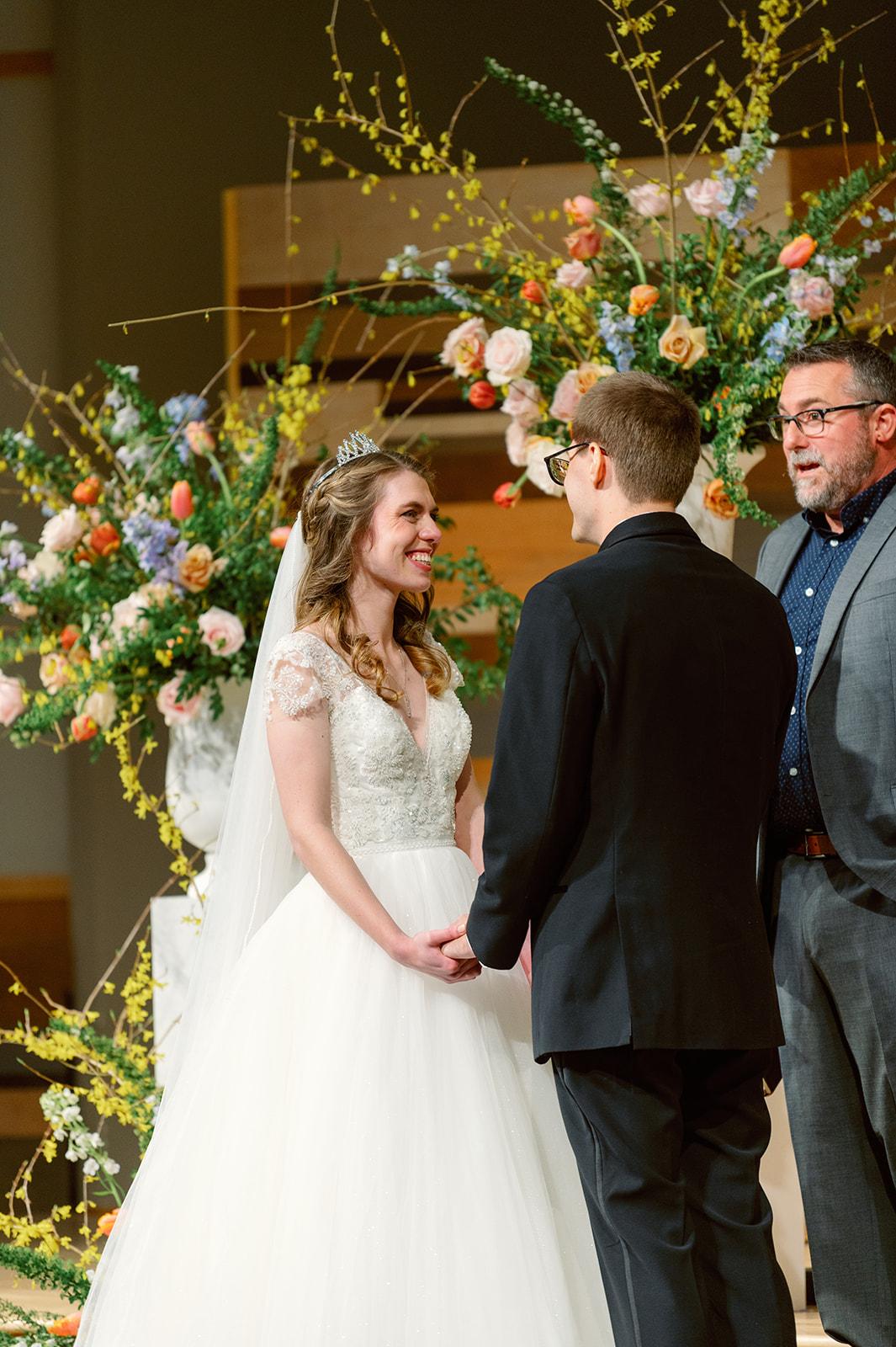 A Whimsical Spring Wedding at the Minnesota History Center 4