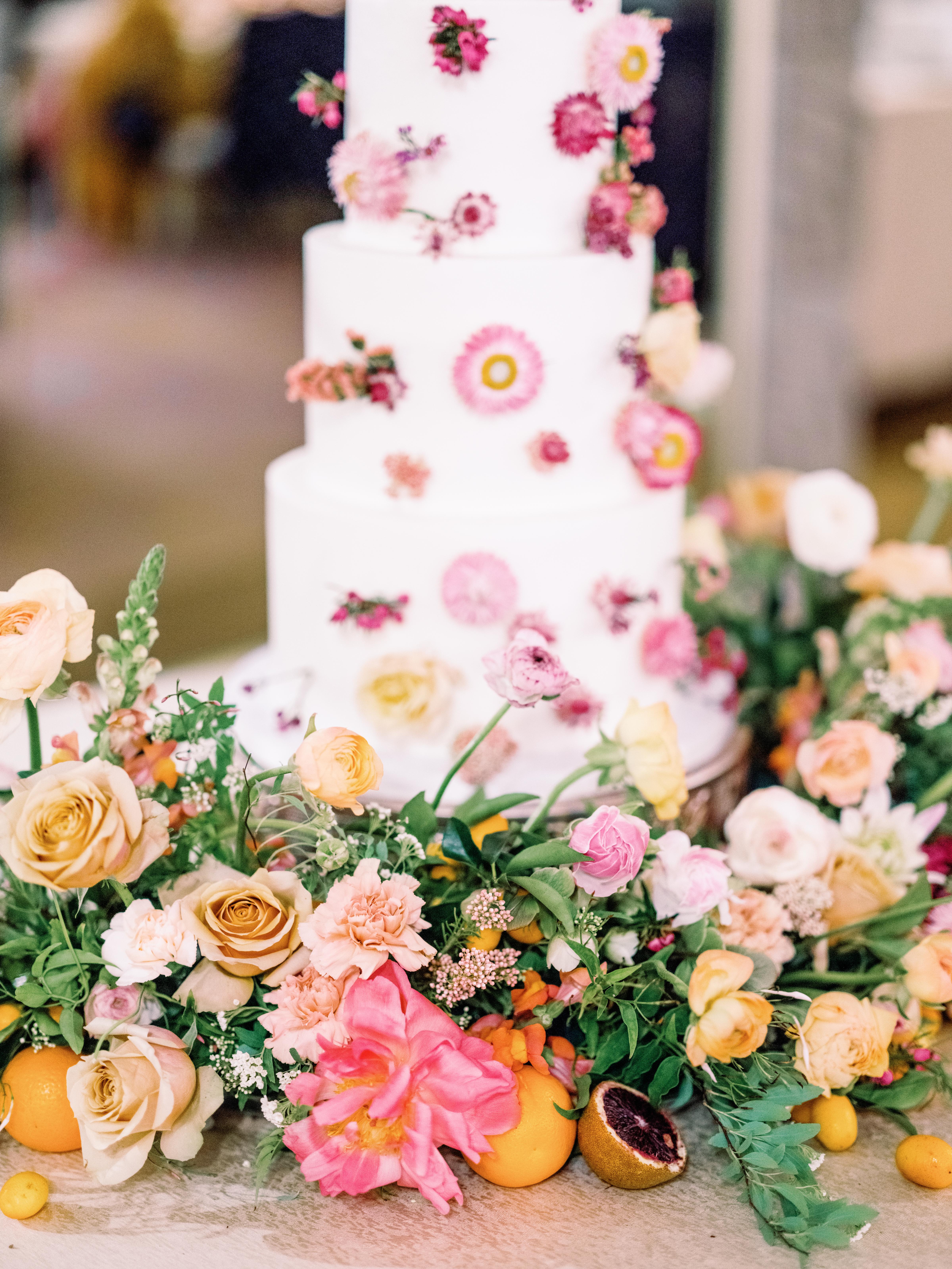 A Romantic Spring Wedding at the Arizona Biltmore 10
