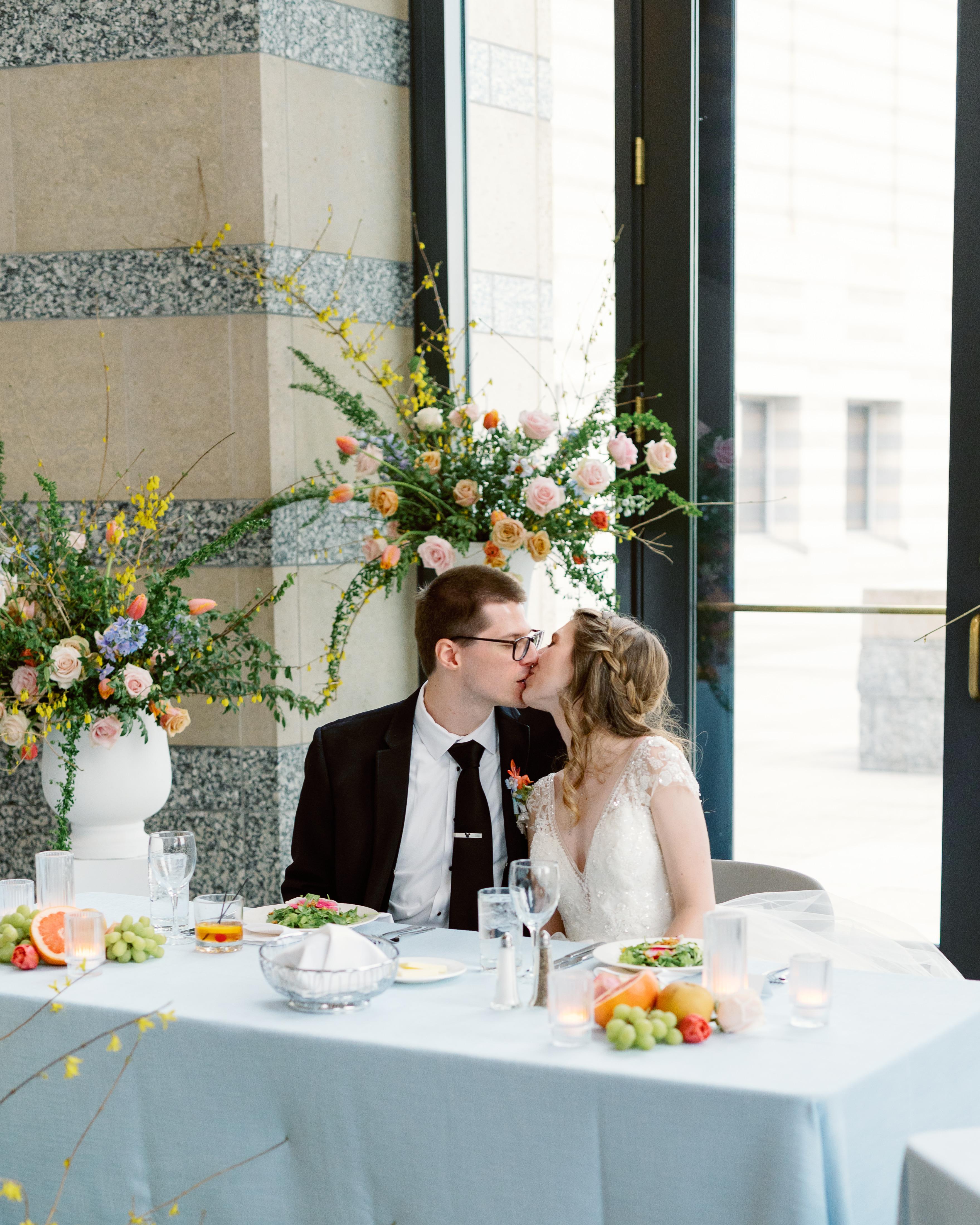 A Whimsical Spring Wedding at the Minnesota History Center 14