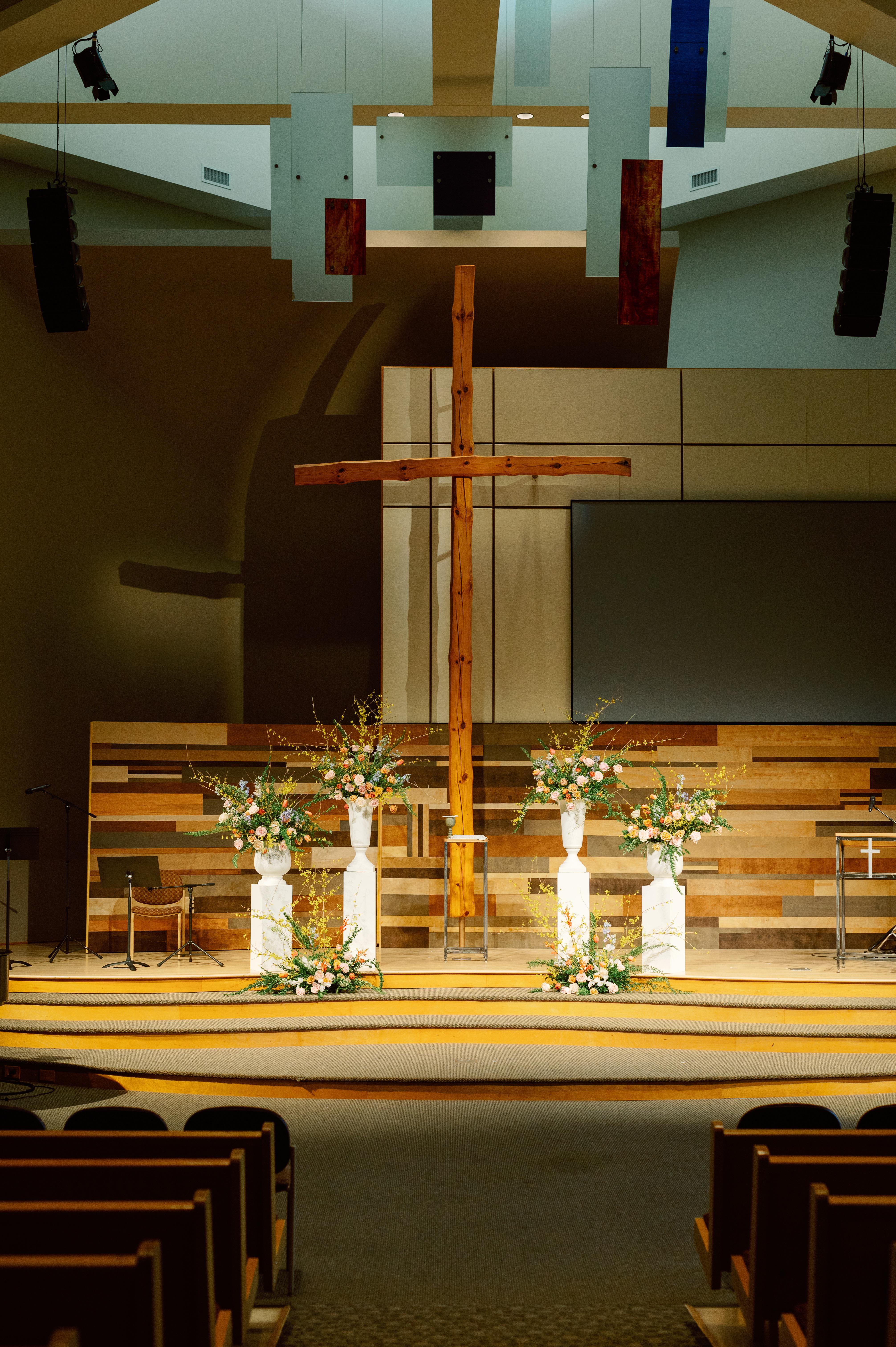 A Whimsical Spring Wedding at the Minnesota History Center 48