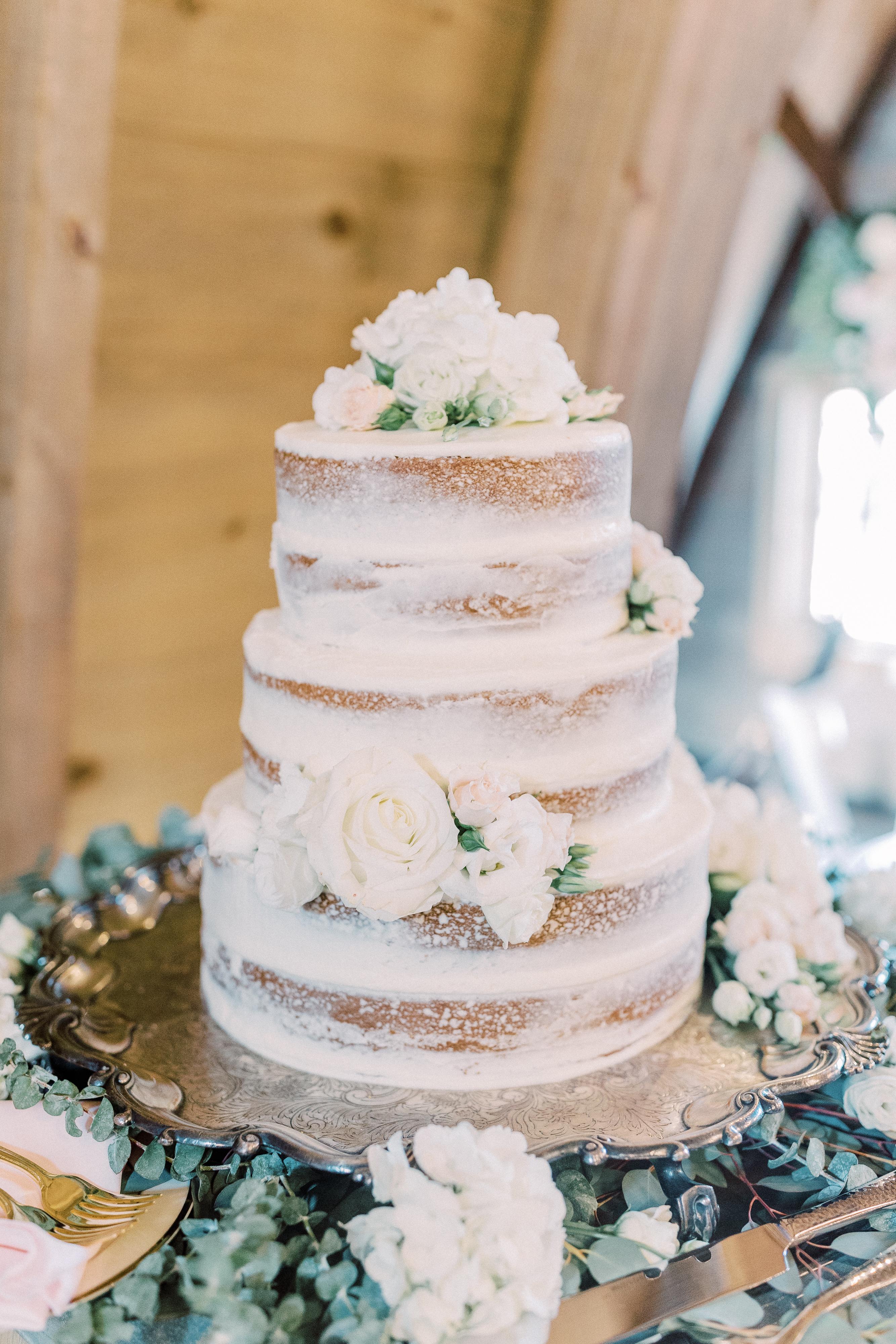 A Romantic Spring Wedding at Sweeney Barn 27
