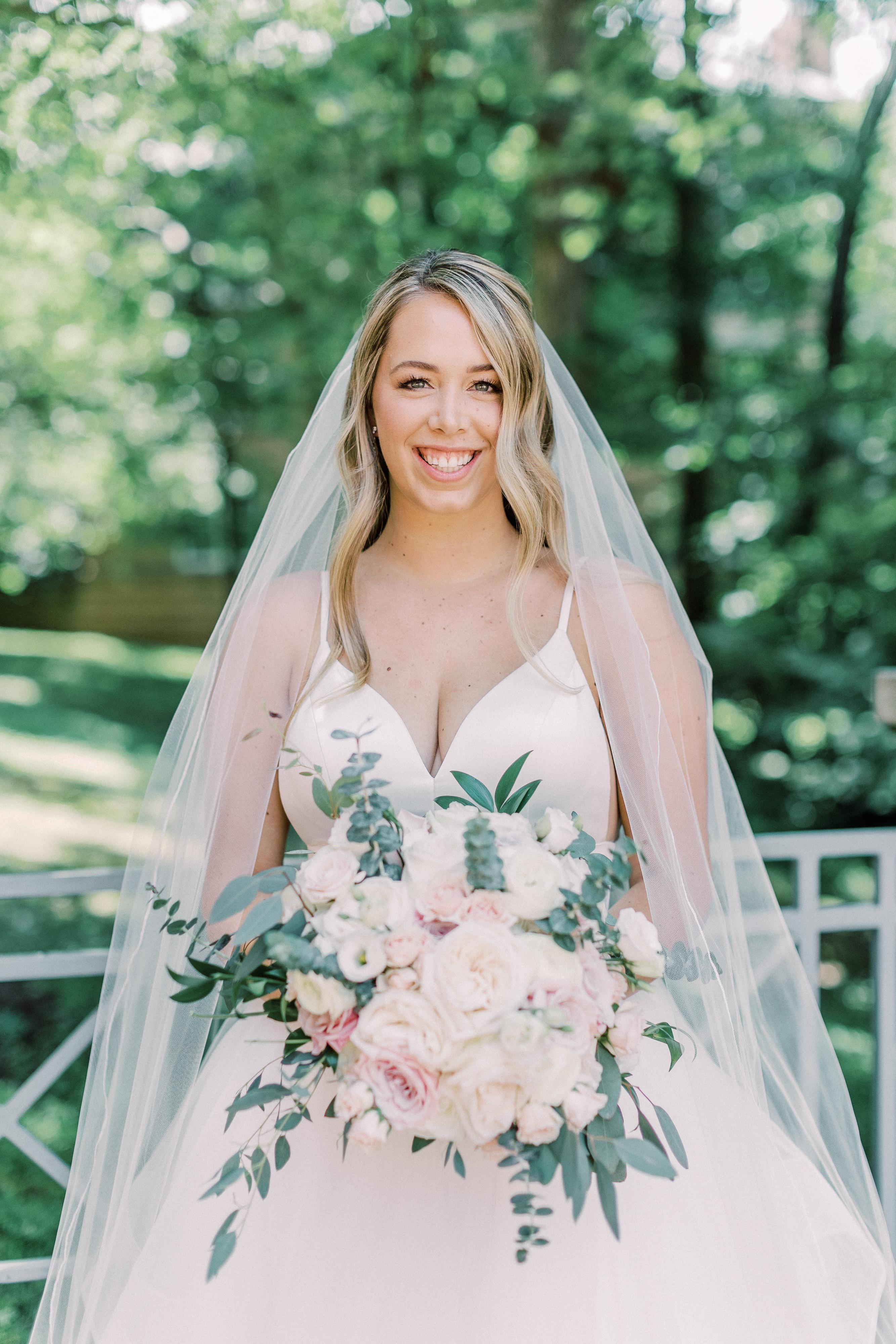 A Romantic Spring Wedding at Sweeney Barn 16