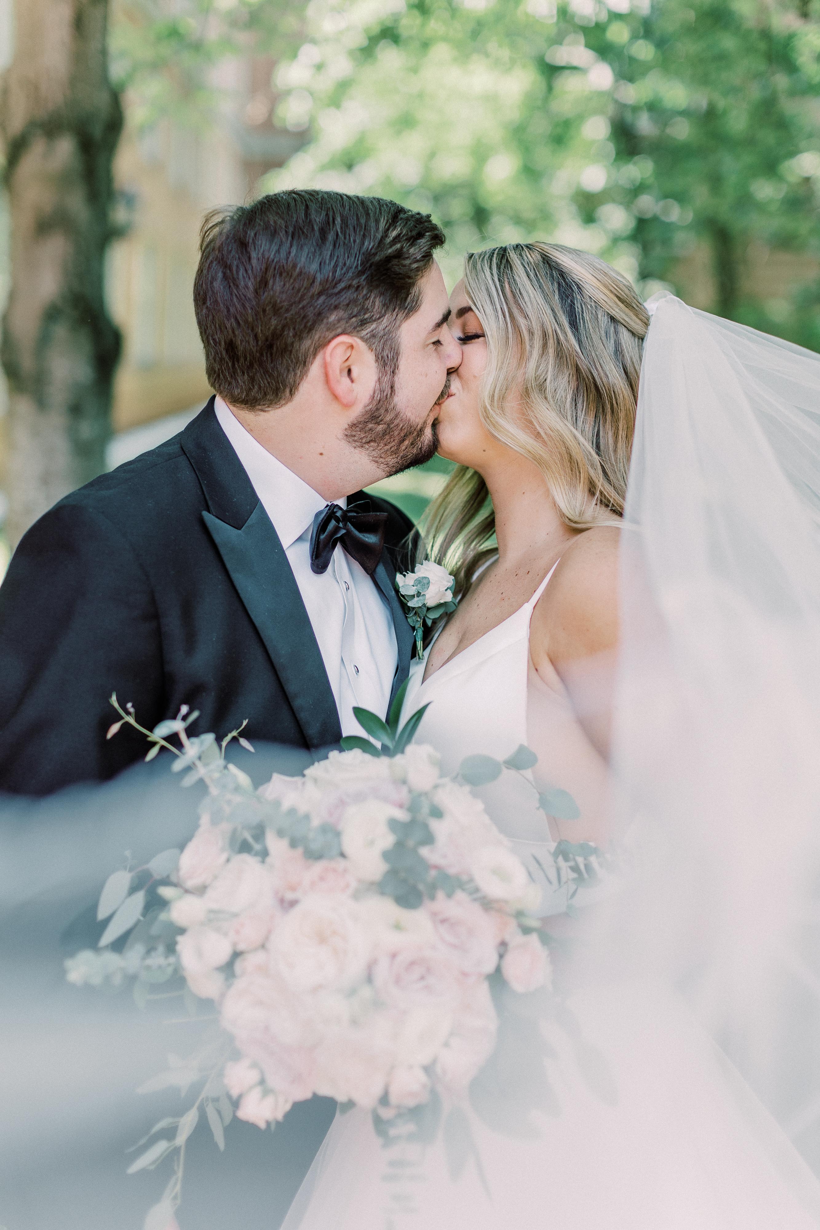 A Romantic Spring Wedding at Sweeney Barn 14