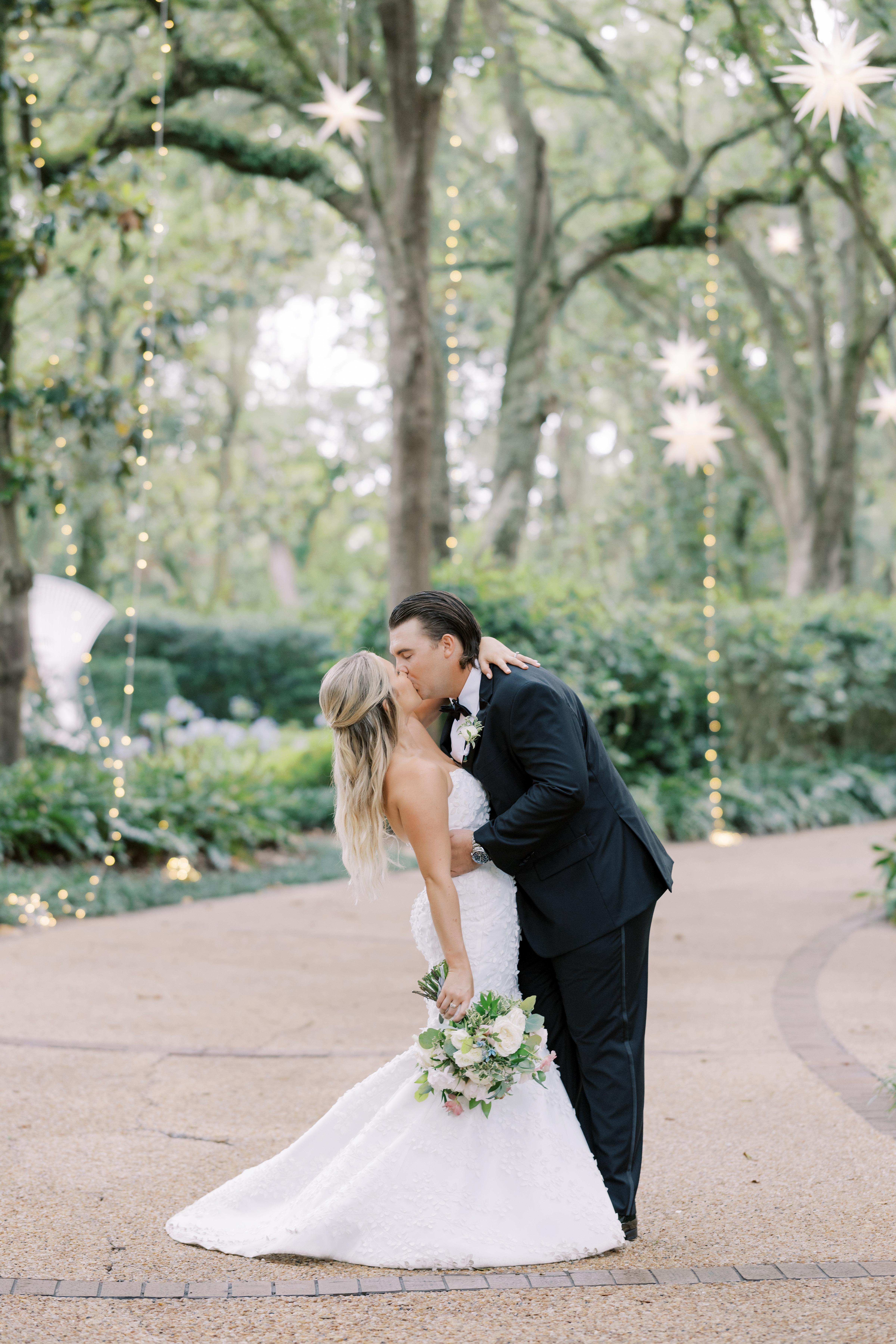 A Romantic Spring Wedding in Jacksonville 34