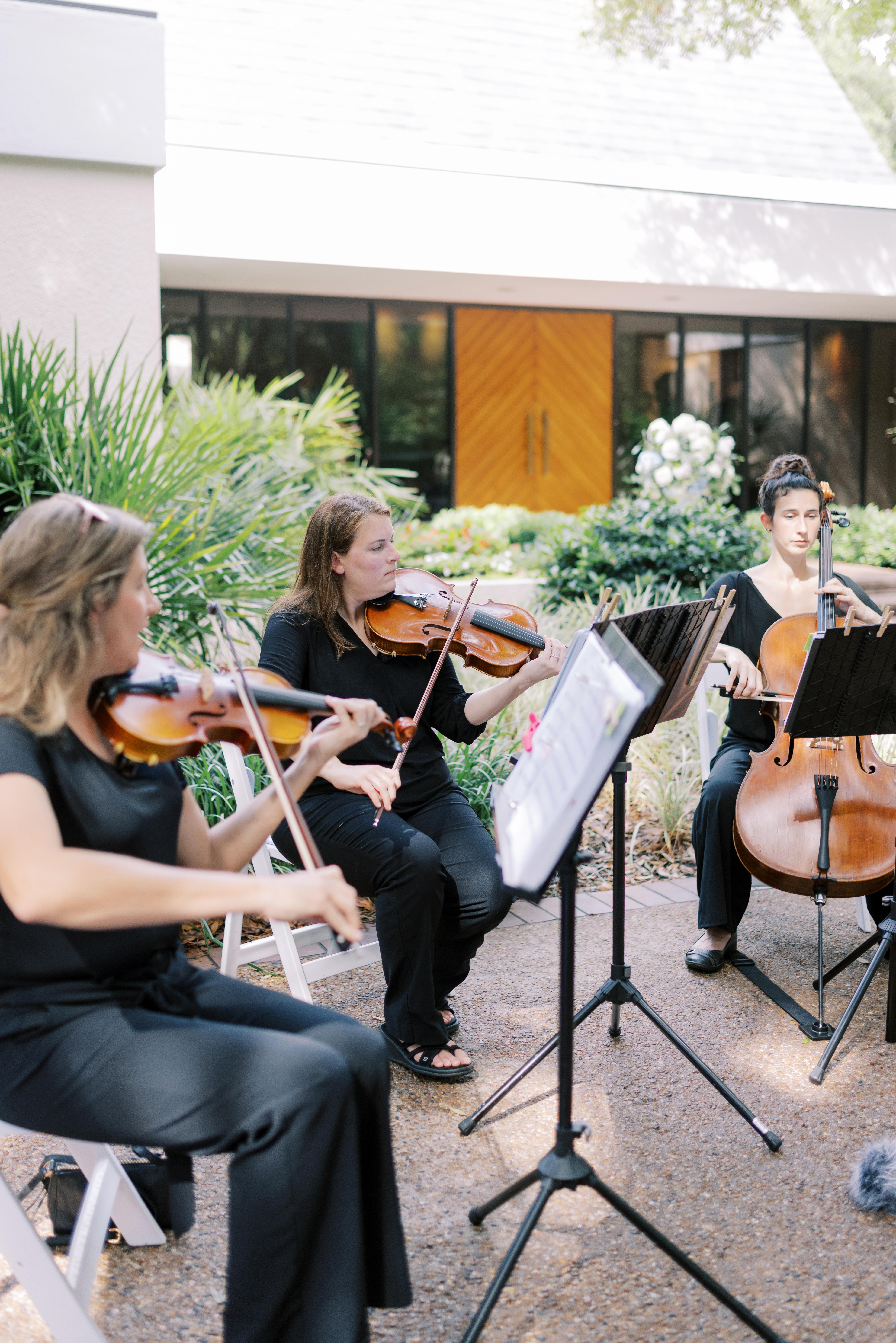 A Romantic Spring Wedding in Jacksonville 11