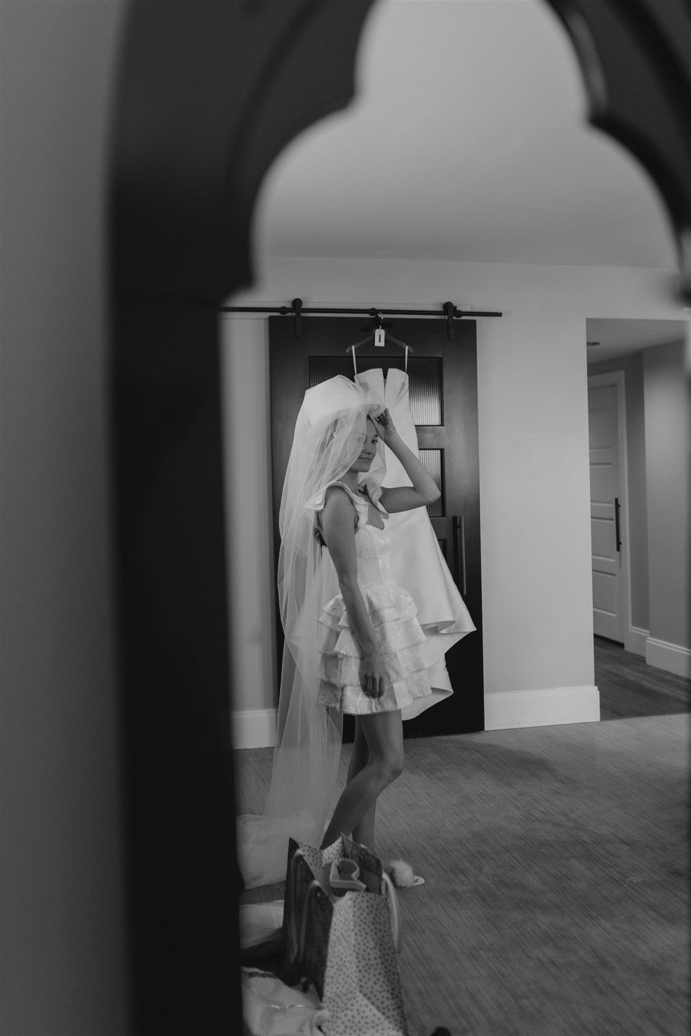 A Romantic Spring Wedding at Hibernian Hall 3
