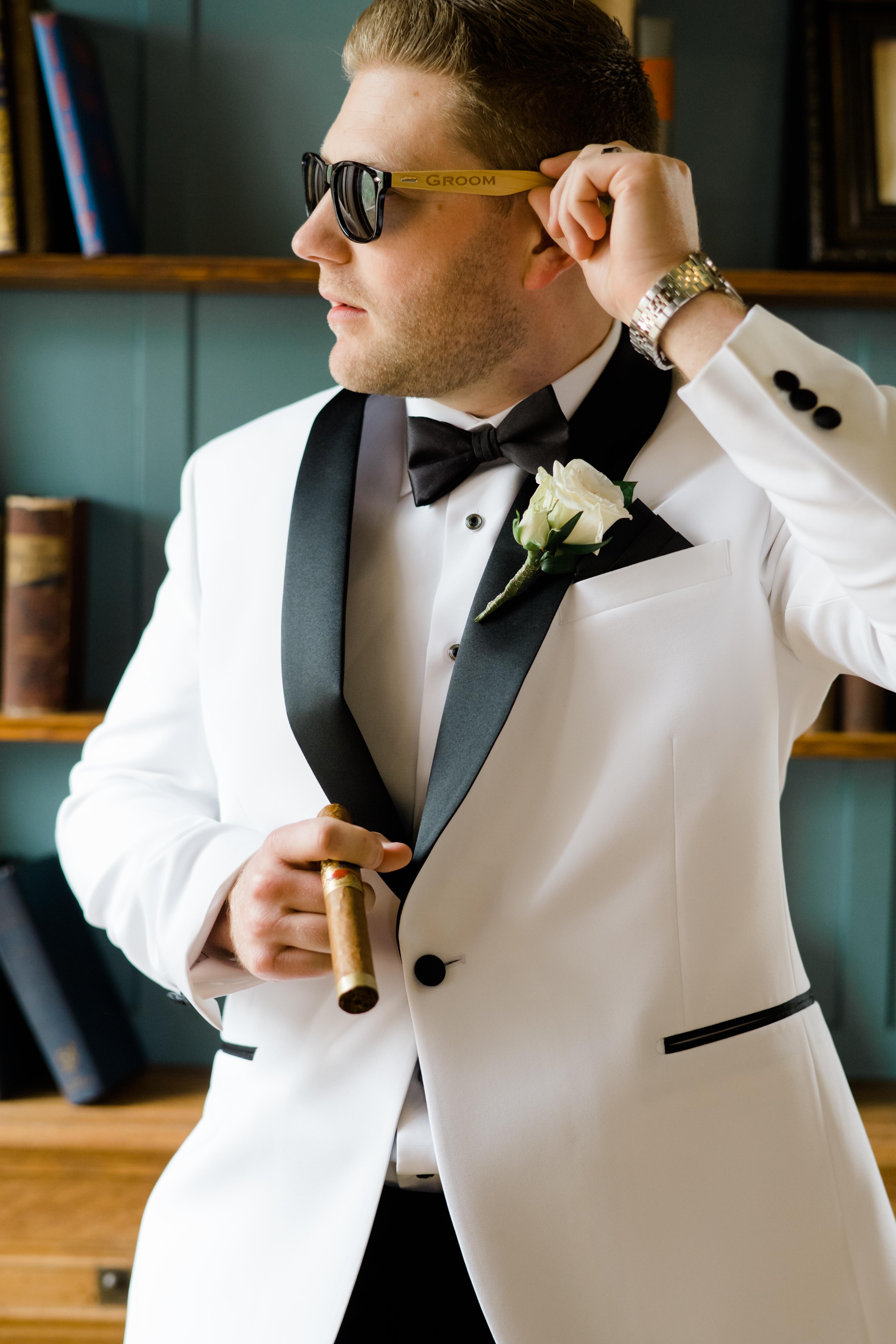 A Modern Spring Wedding at Cairnwood Estate photo 4