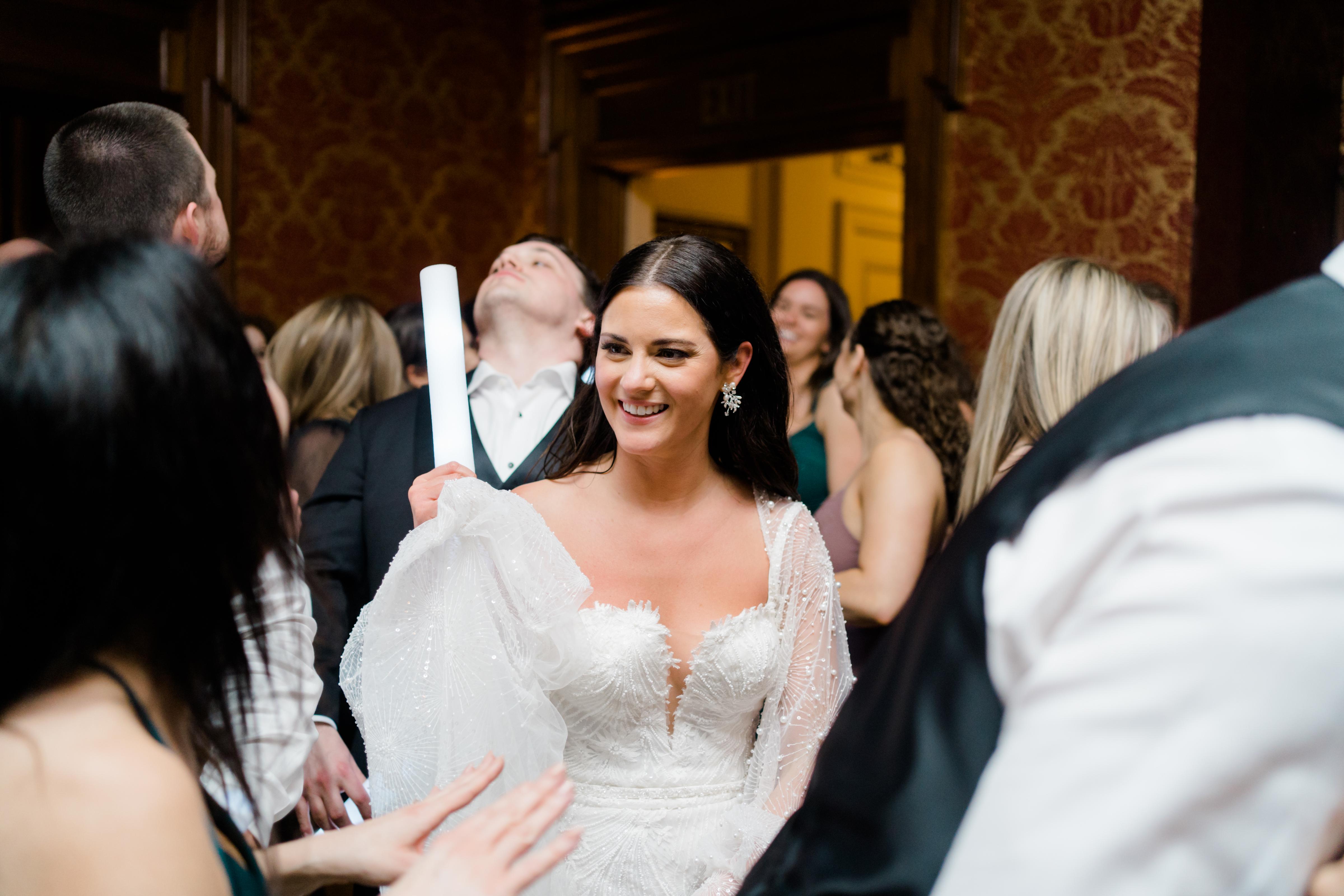 A Modern Spring Wedding at Cairnwood Estate 6