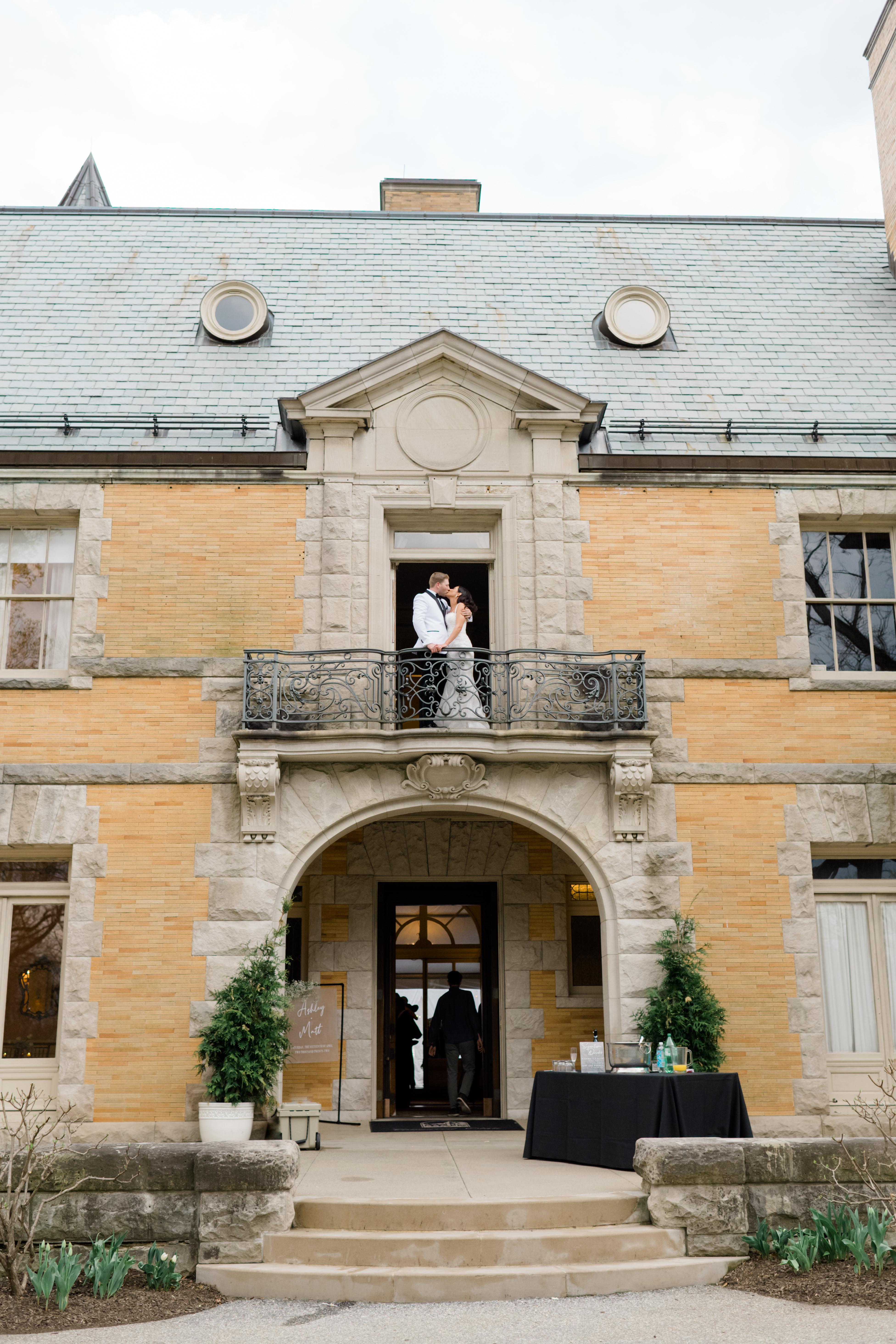 A Glamorous Spring Wedding at the Cairnwood Estate 62