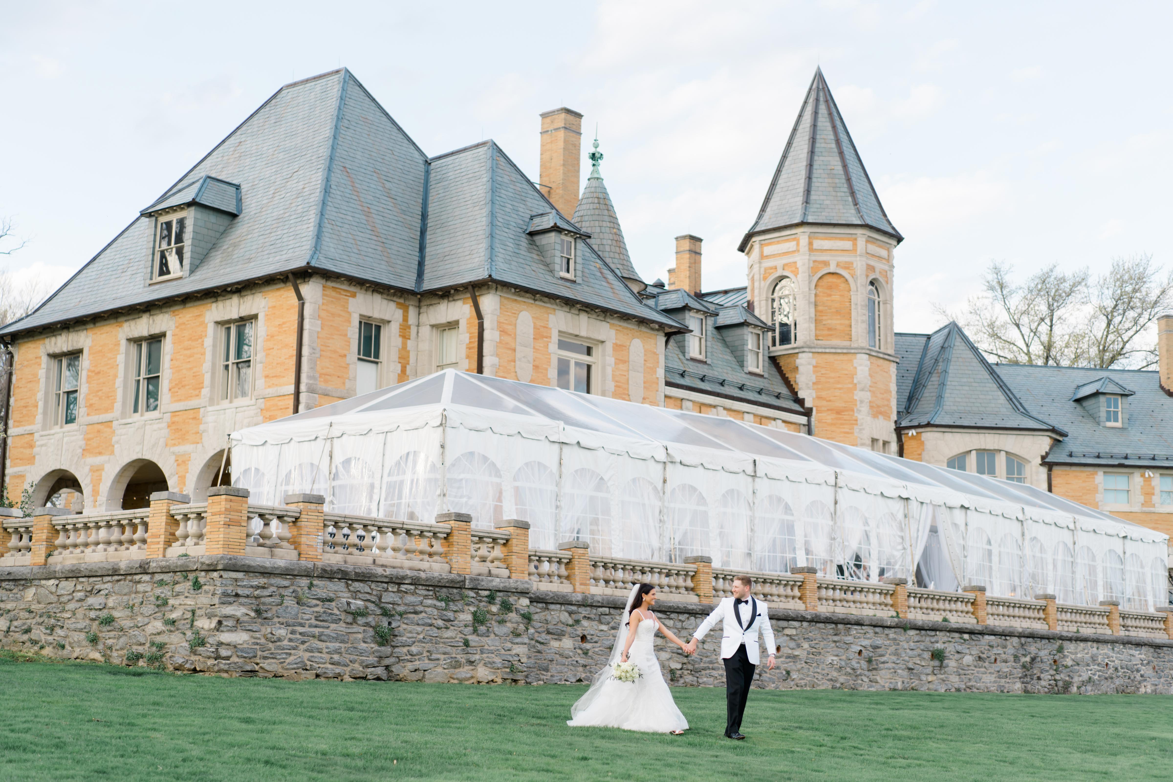 A Glamorous Spring Wedding at the Cairnwood Estate 61
