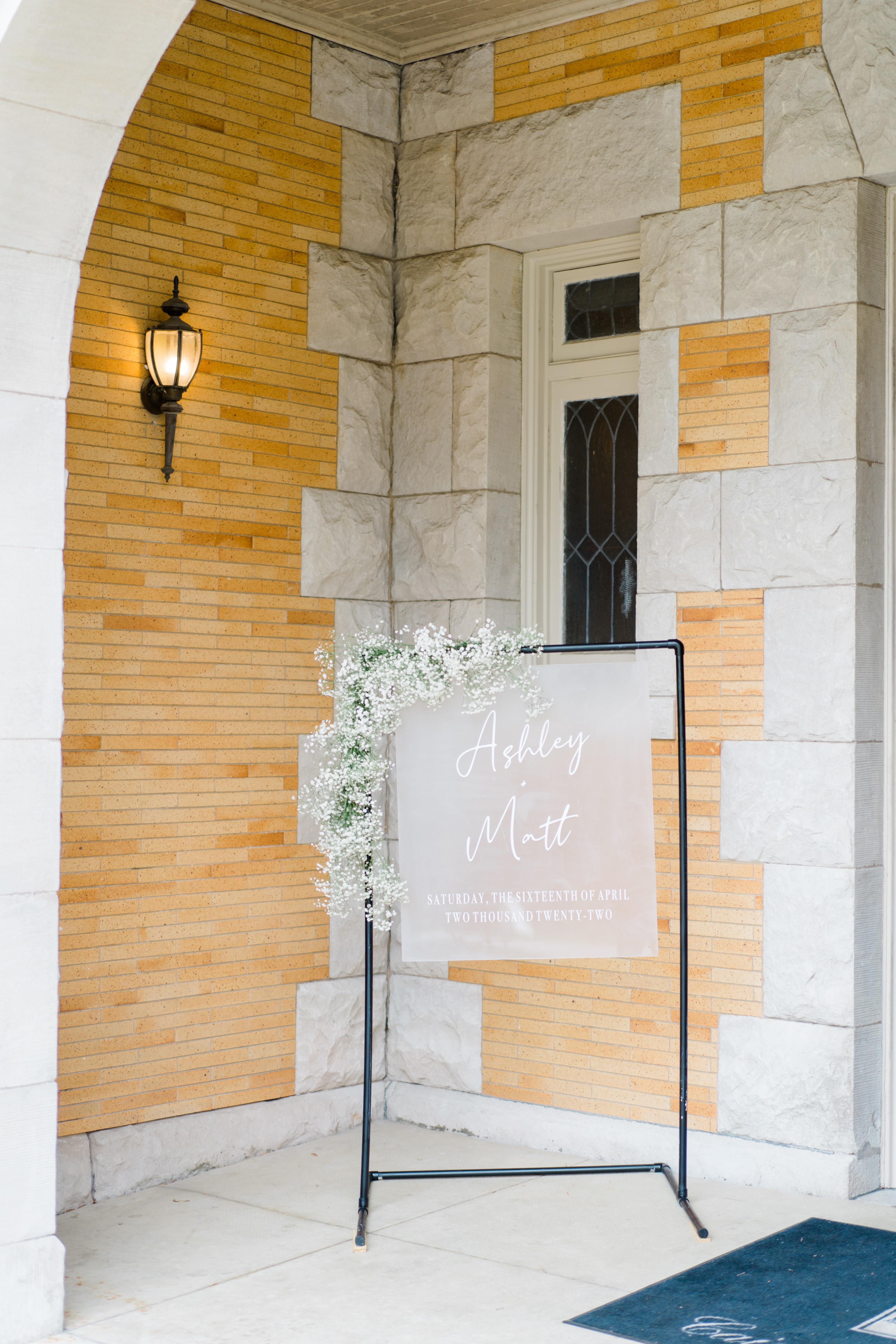 A Glamorous Spring Wedding at the Cairnwood Estate 23