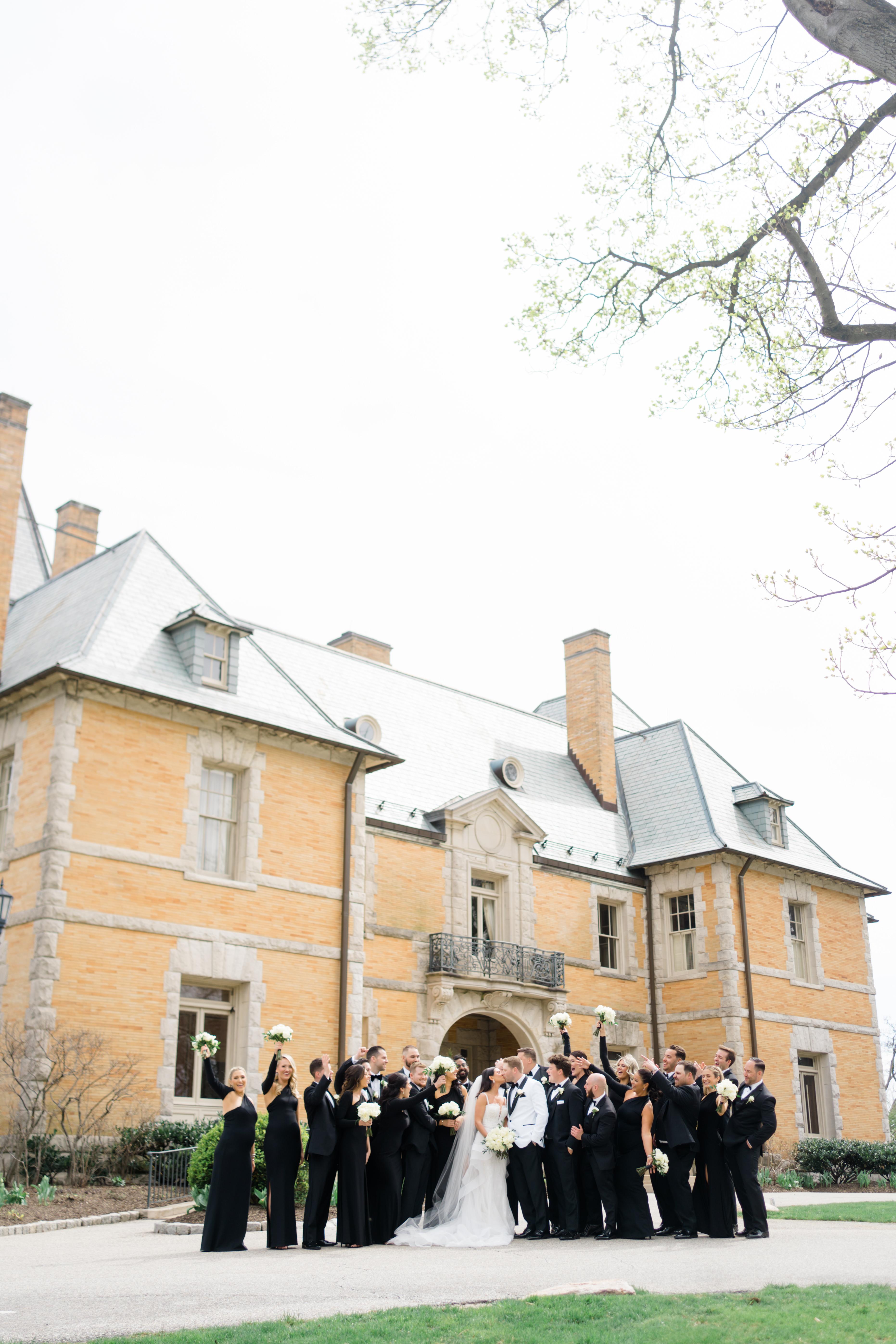 A Glamorous Spring Wedding at the Cairnwood Estate 43