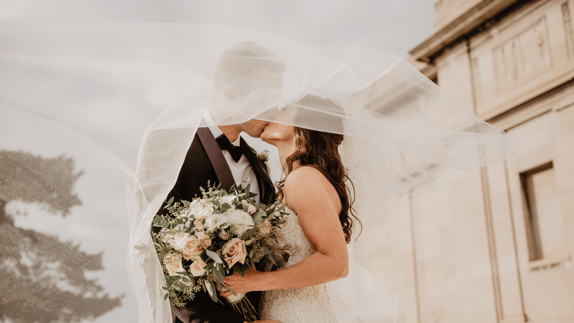 10 Things No One Tells You About Your Wedding Night