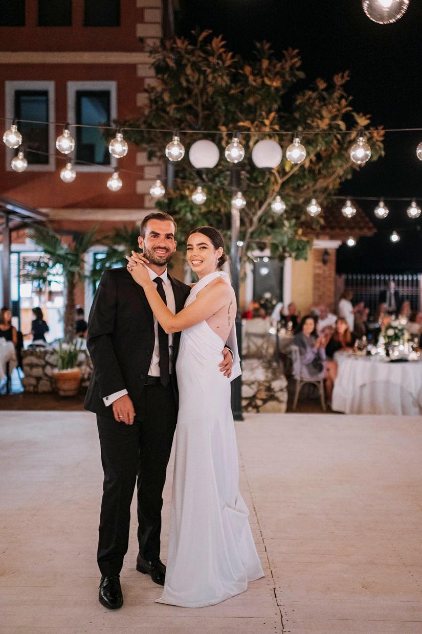 A Romantic Fall Wedding at Wine Art Estate 14