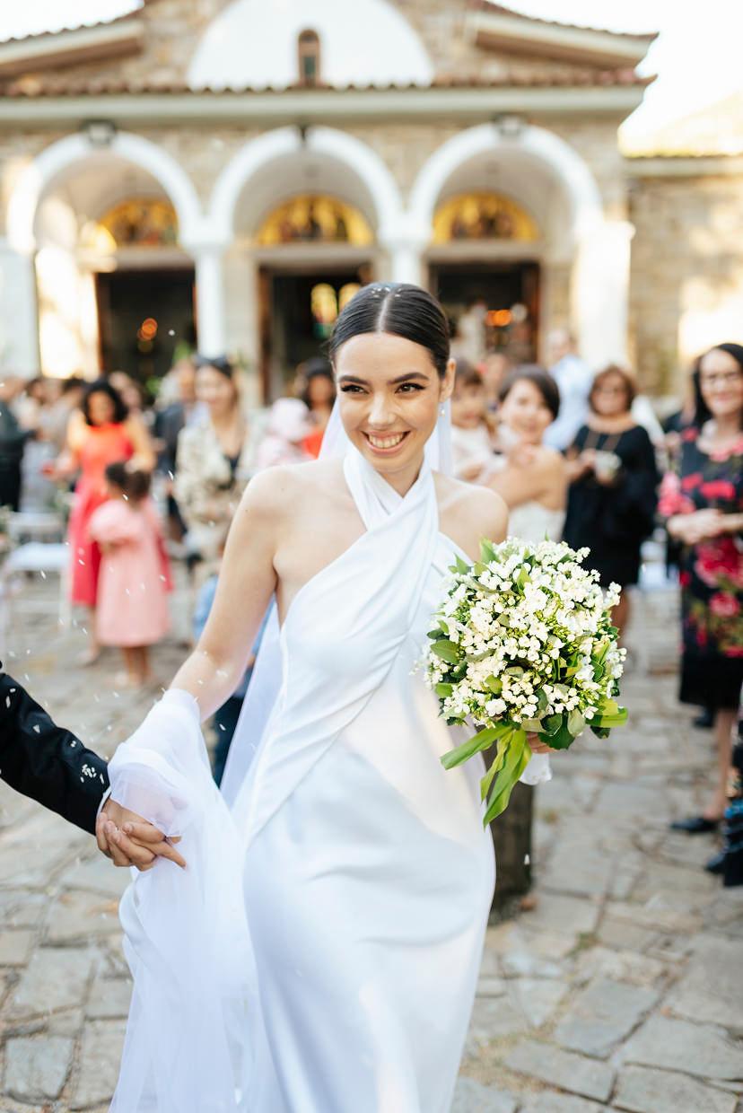 A Romantic Fall Wedding at Wine Art Estate 4