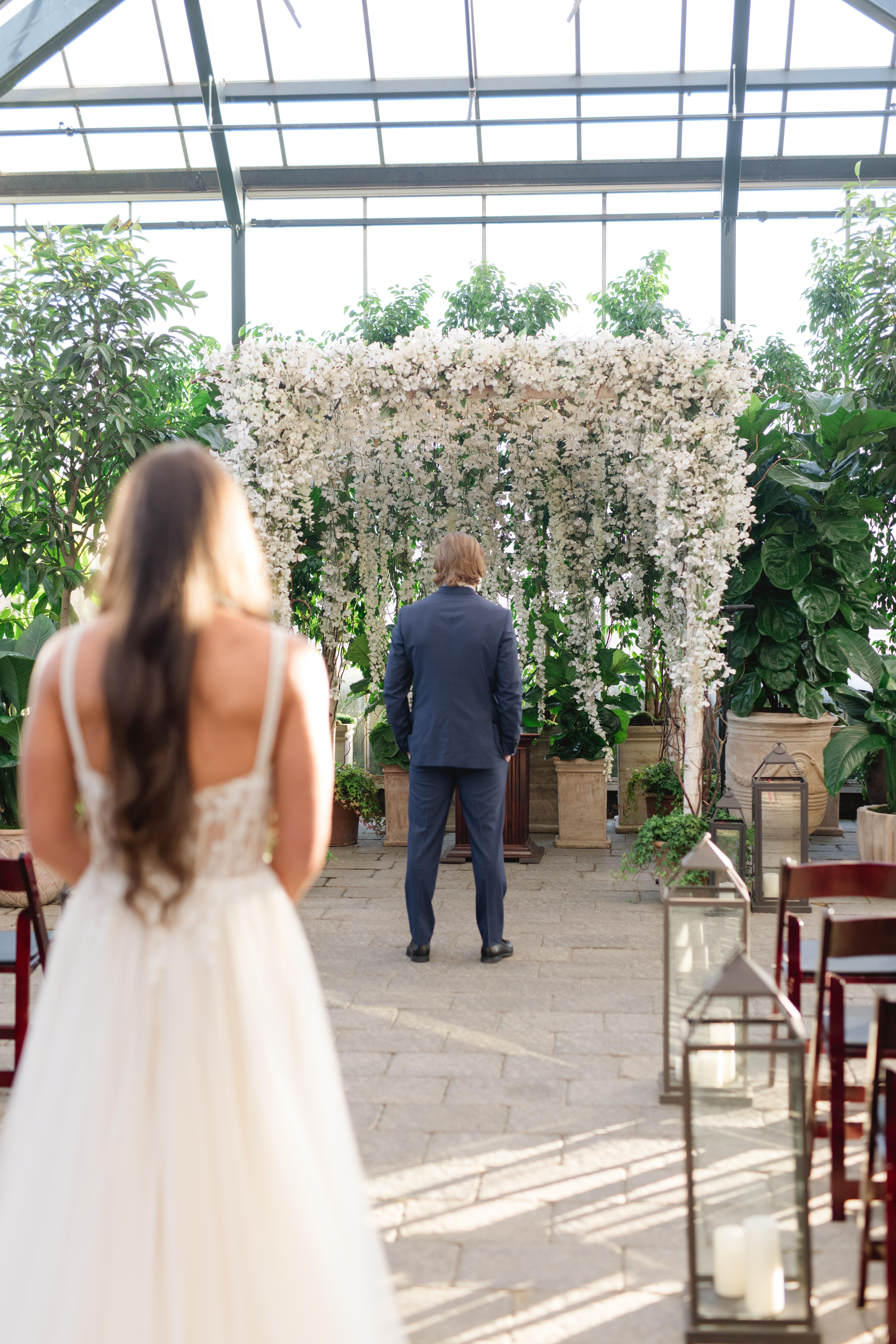 A Romantic Winter Wedding at Planterra 11