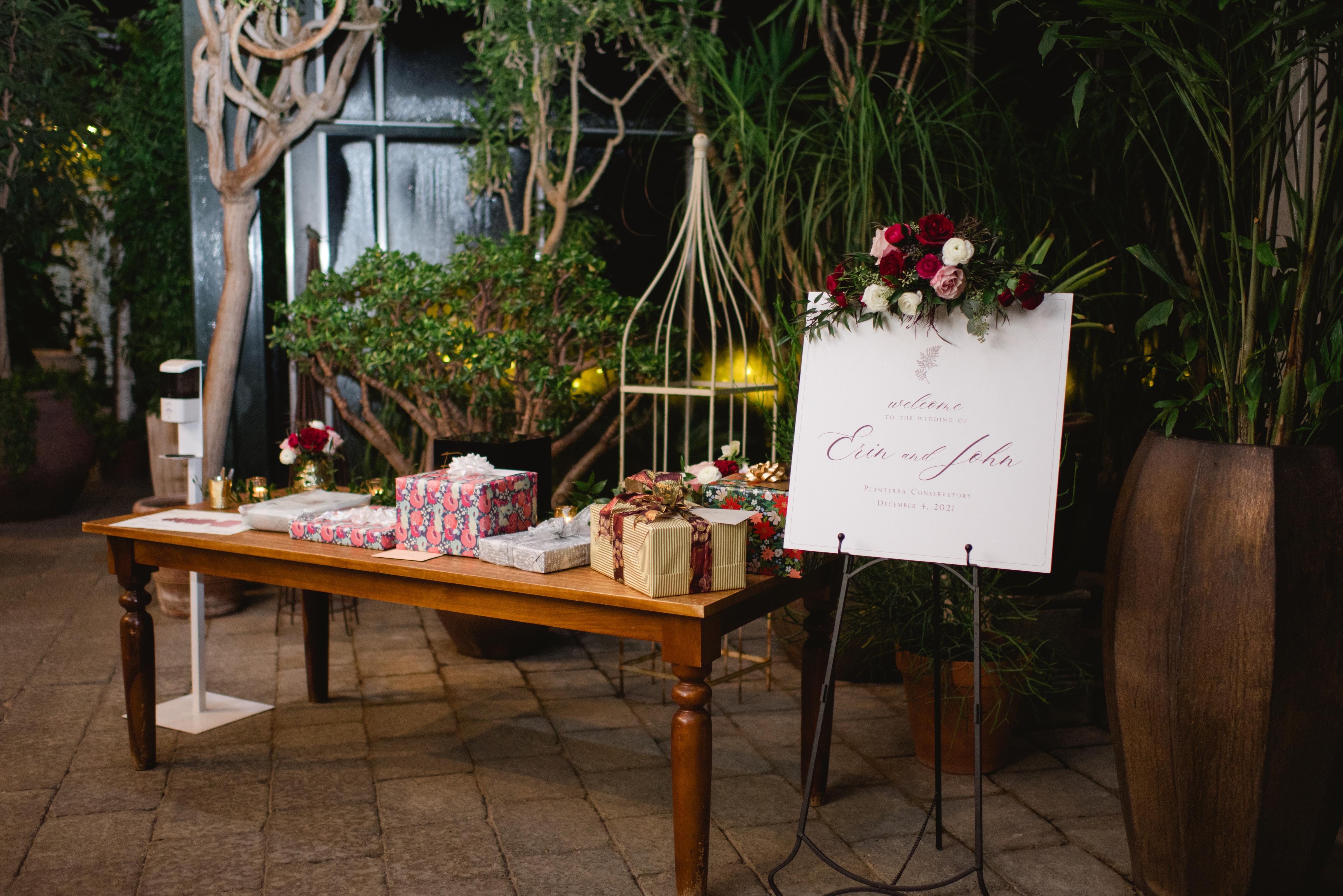 A Romantic Winter Wedding at Planterra 14