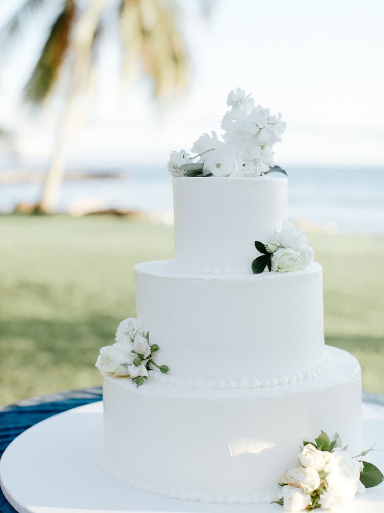 A Classic Spring Wedding at Olowalu Plantation House 4