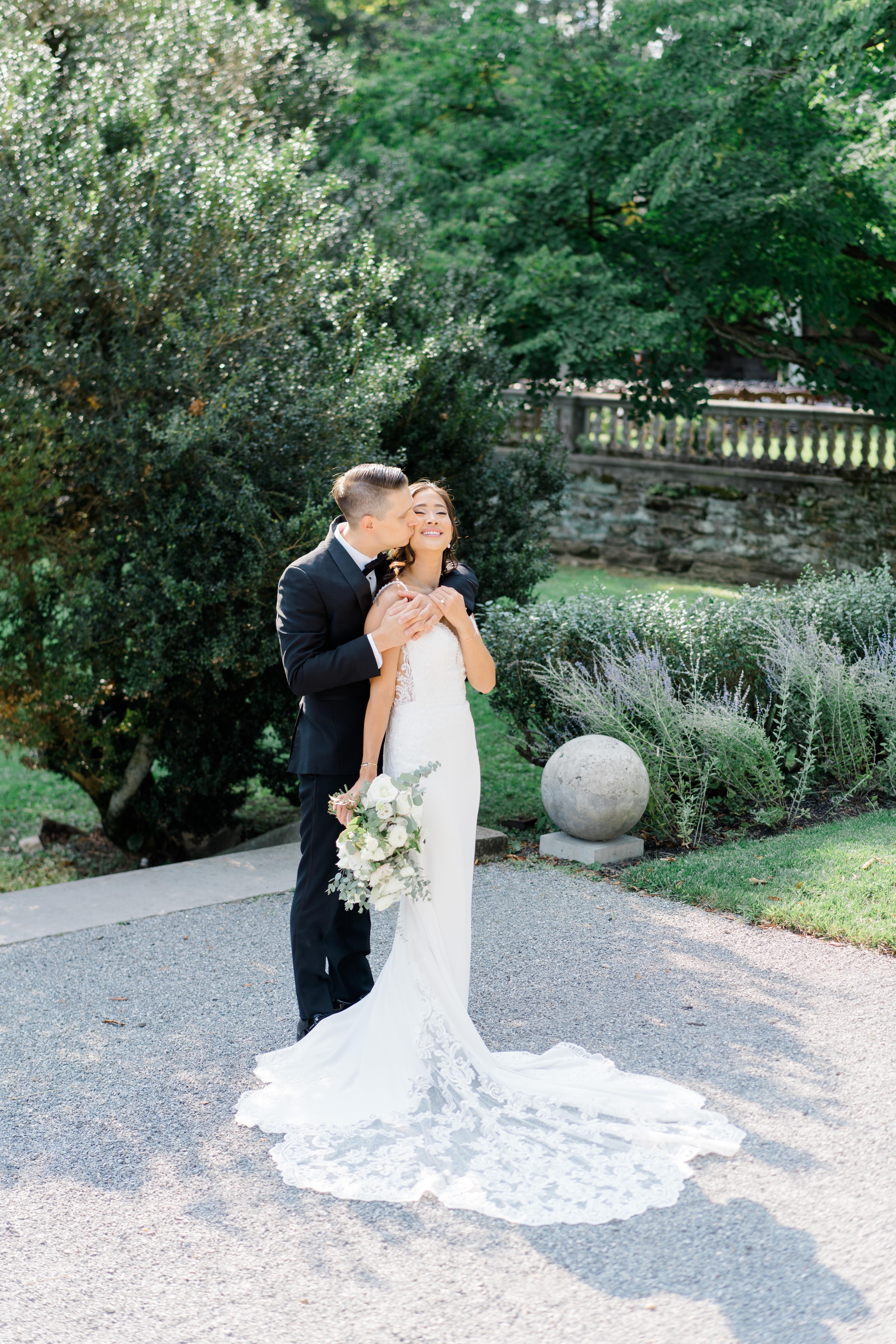 A Romantic Summer Wedding at Curtis Arboretum 56