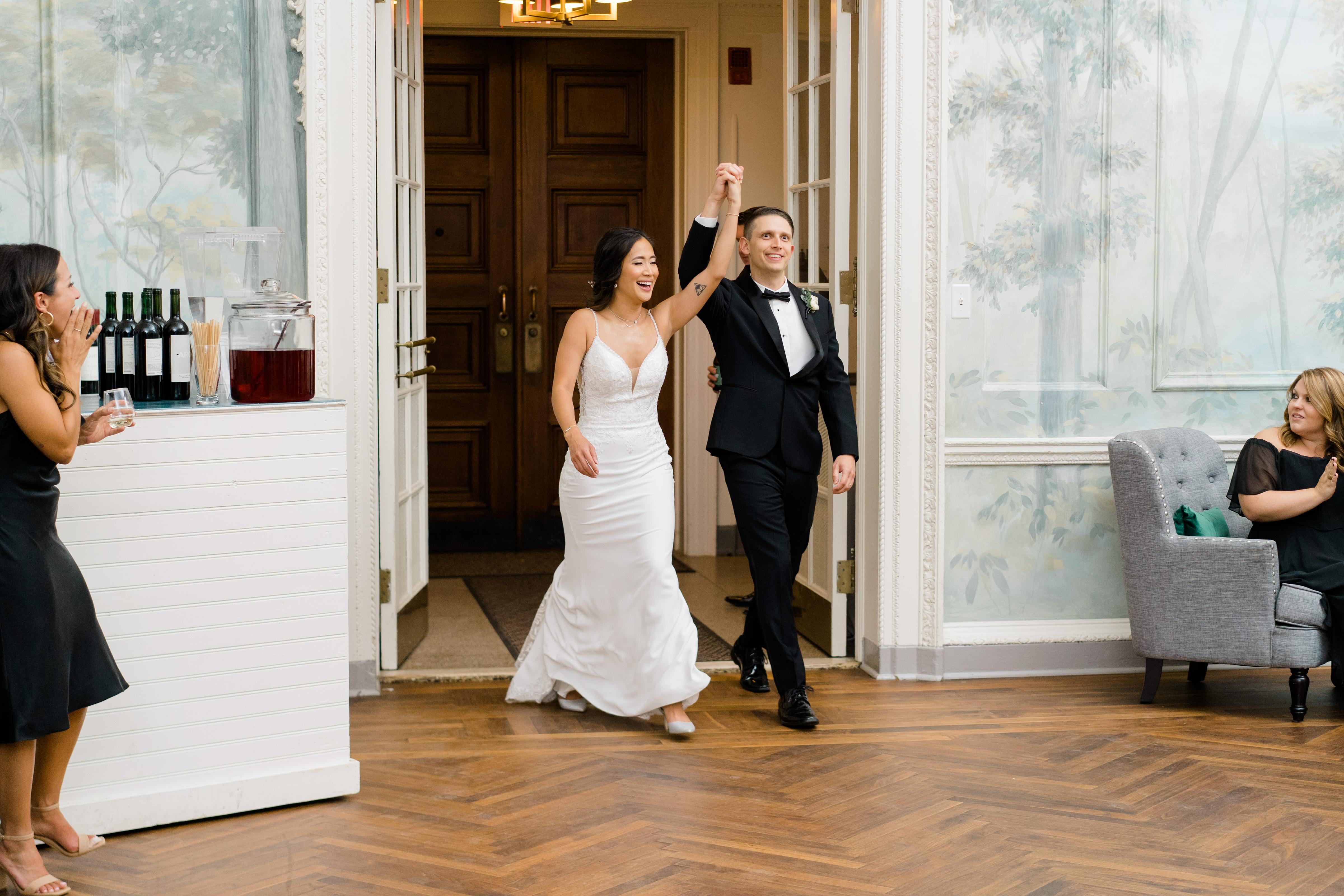 A Romantic Summer Wedding at Curtis Arboretum 3