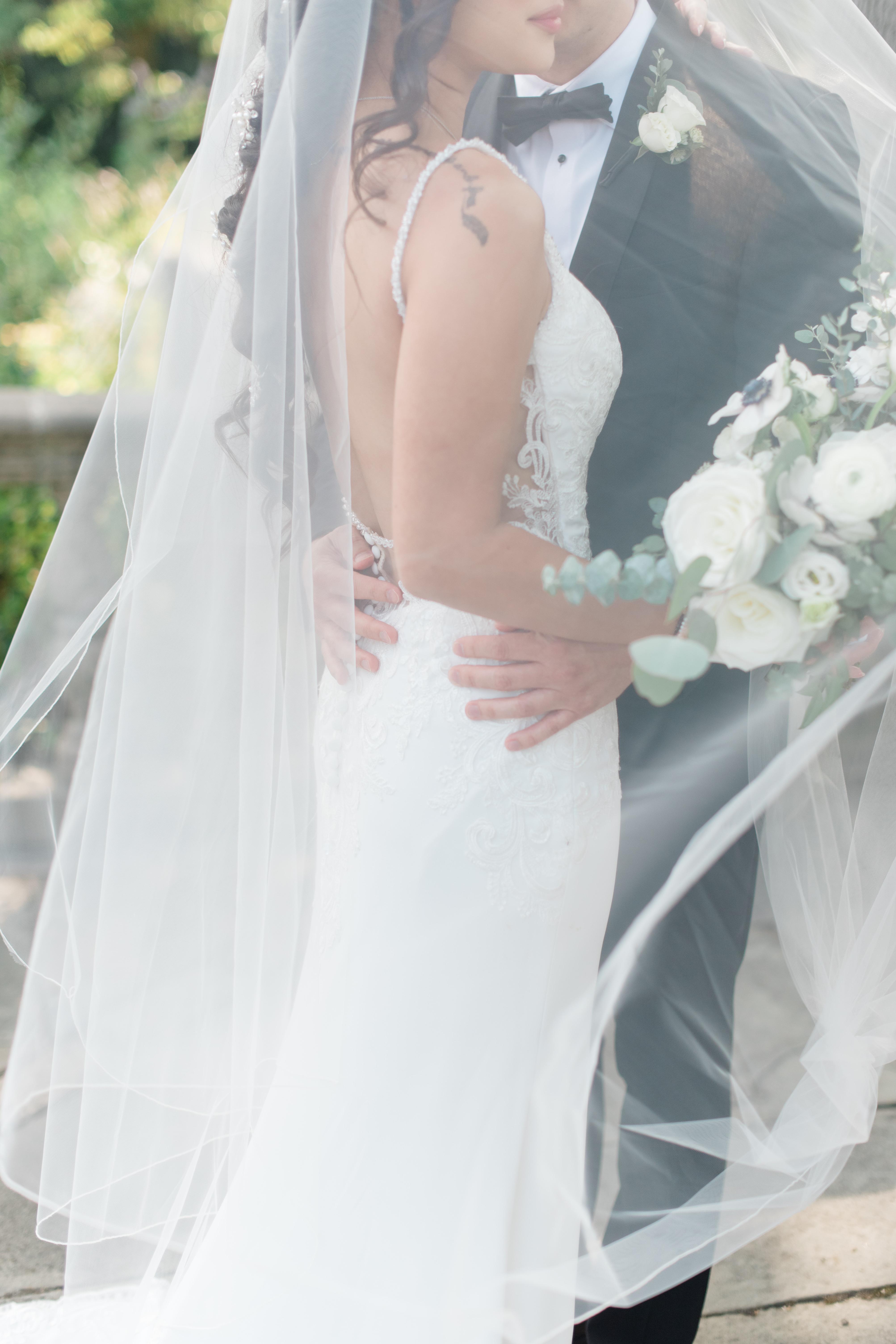 A Romantic Summer Wedding at Curtis Arboretum 9