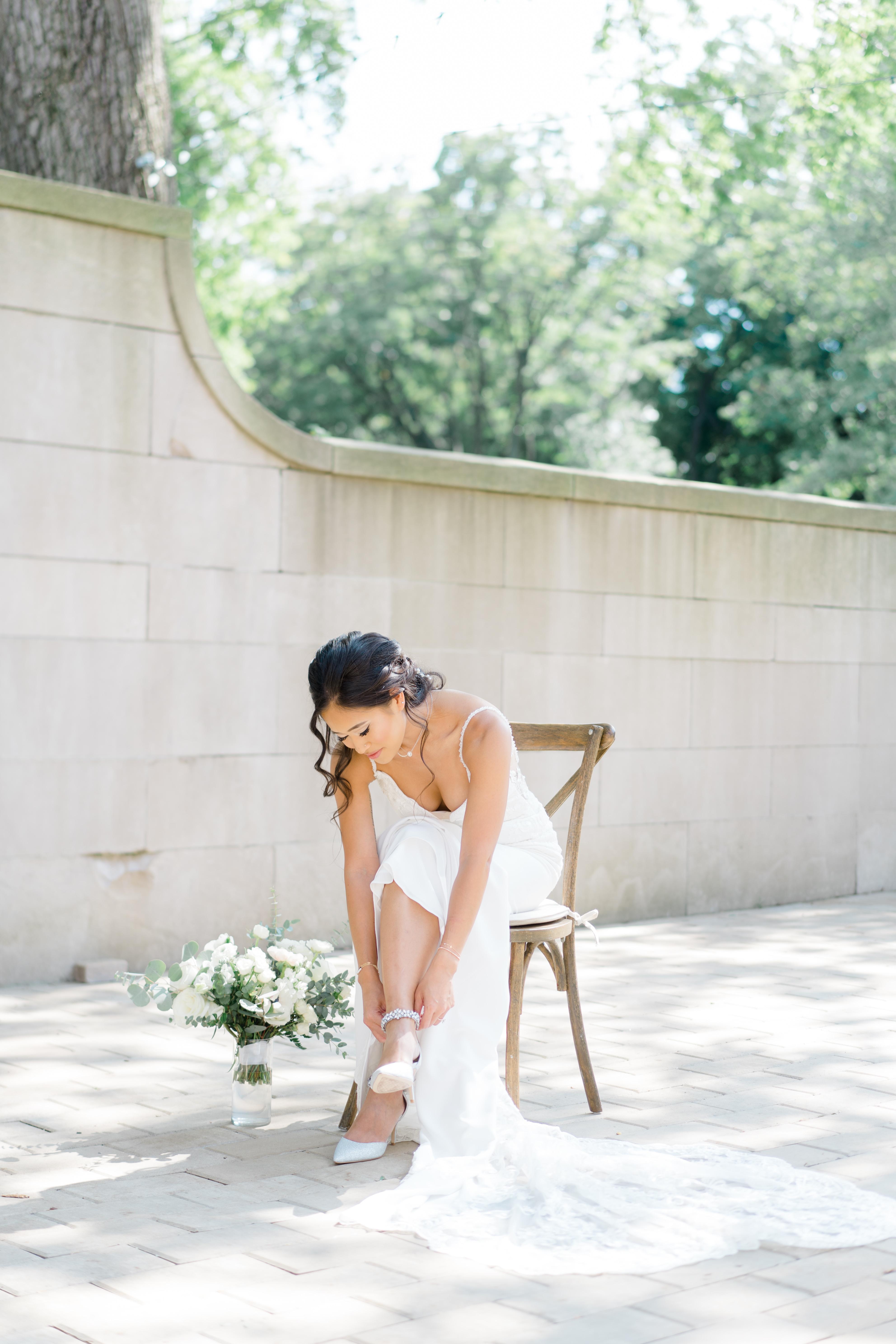 A Romantic Summer Wedding at Curtis Arboretum 16