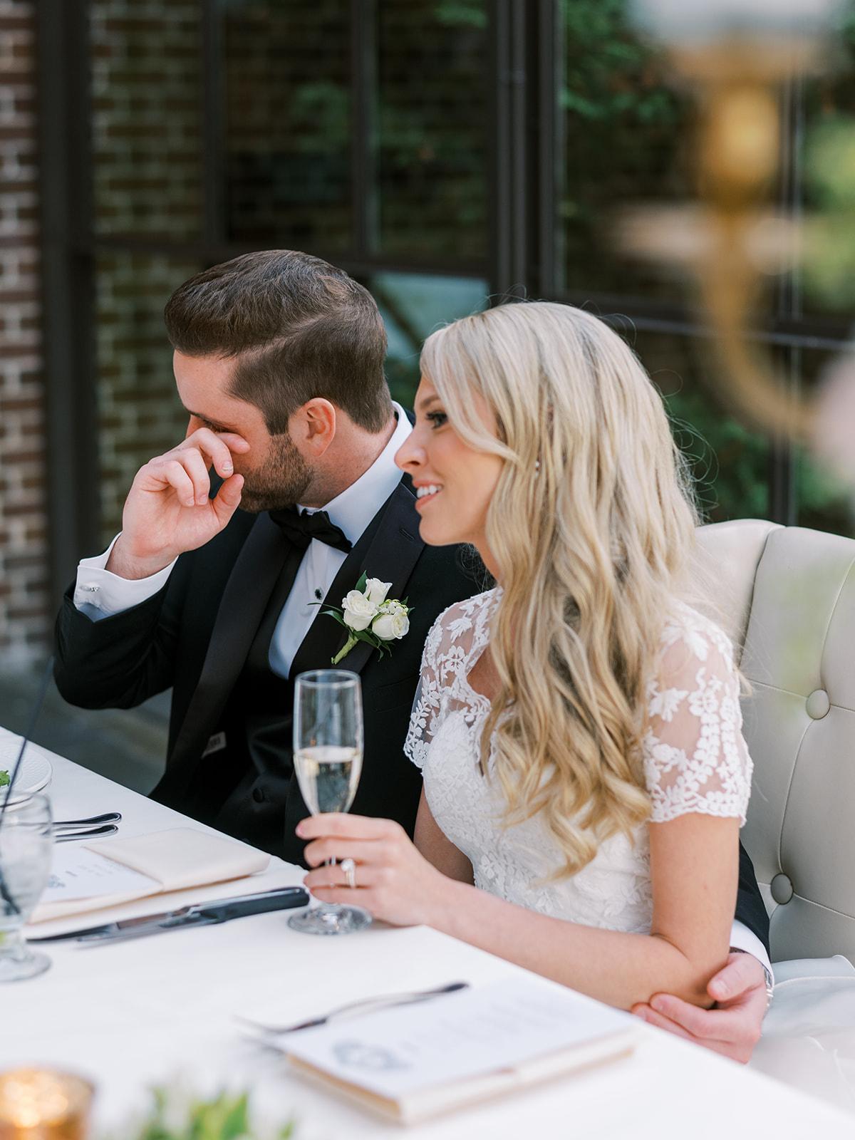 A Glamorous Summer Wedding at NYIT de Seversky Mansion 6
