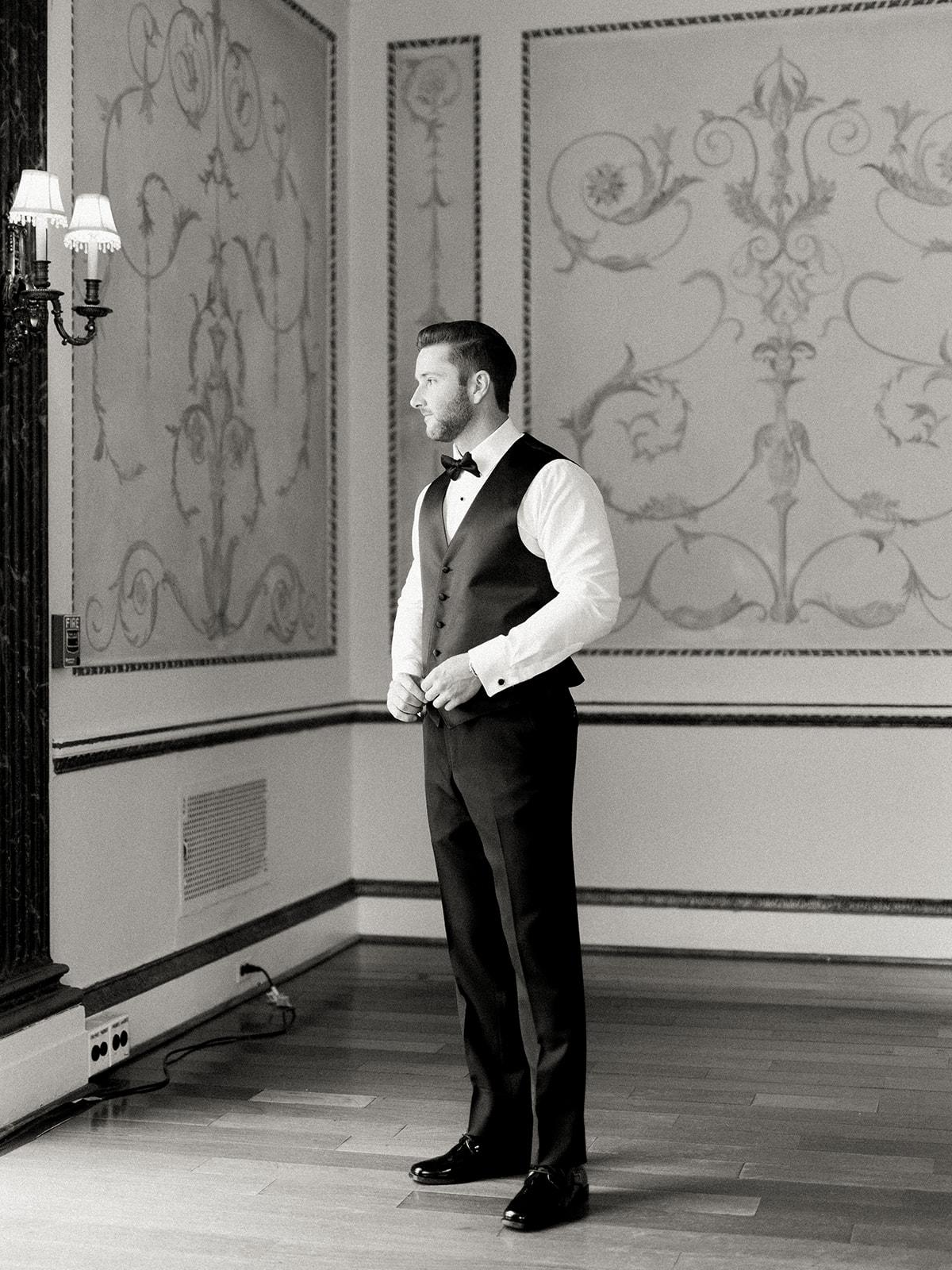 A Classic Summer Wedding at NYIT de Seversky Mansion