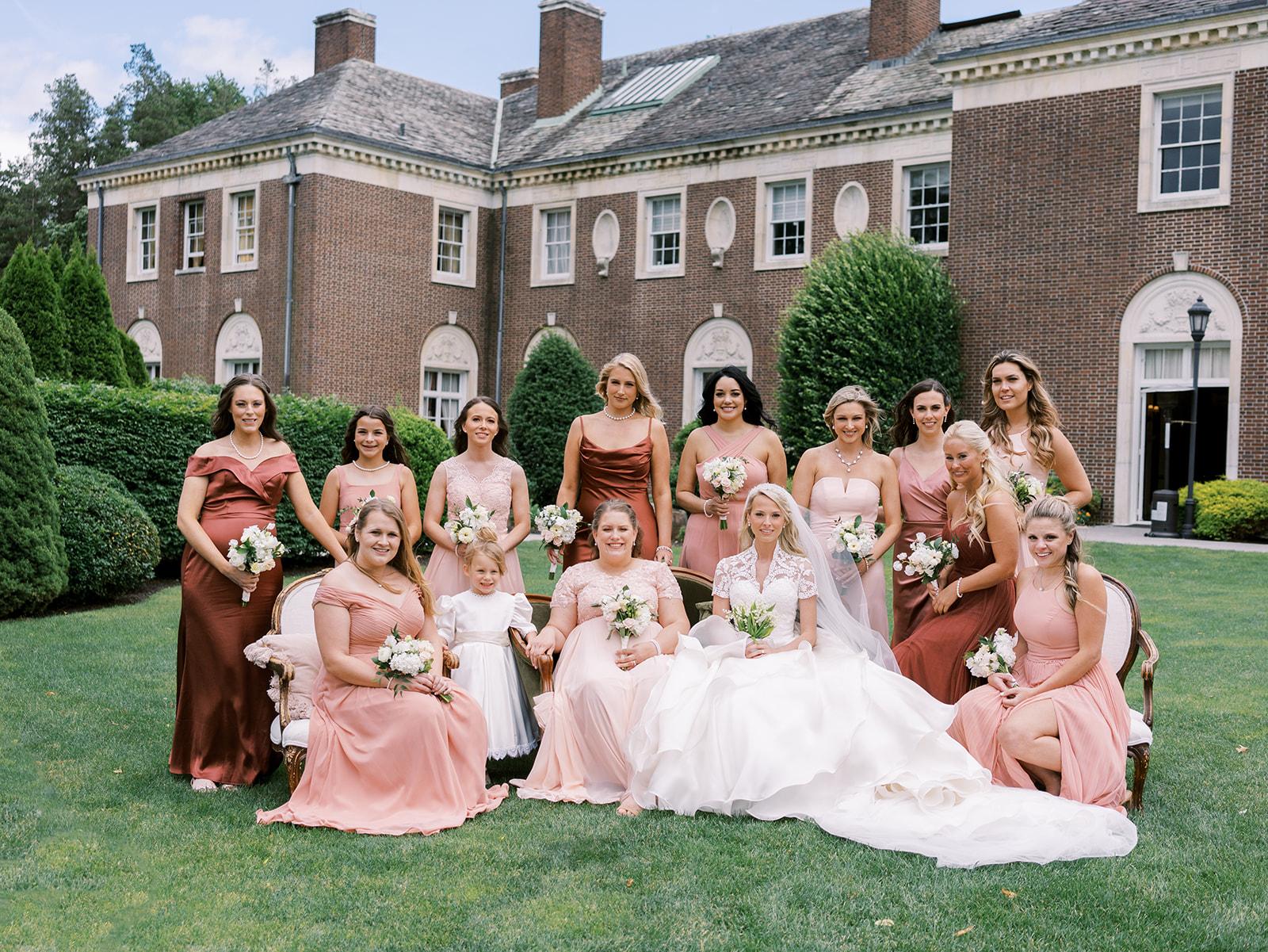 A Glamorous Summer Wedding at NYIT de Seversky Mansion 73