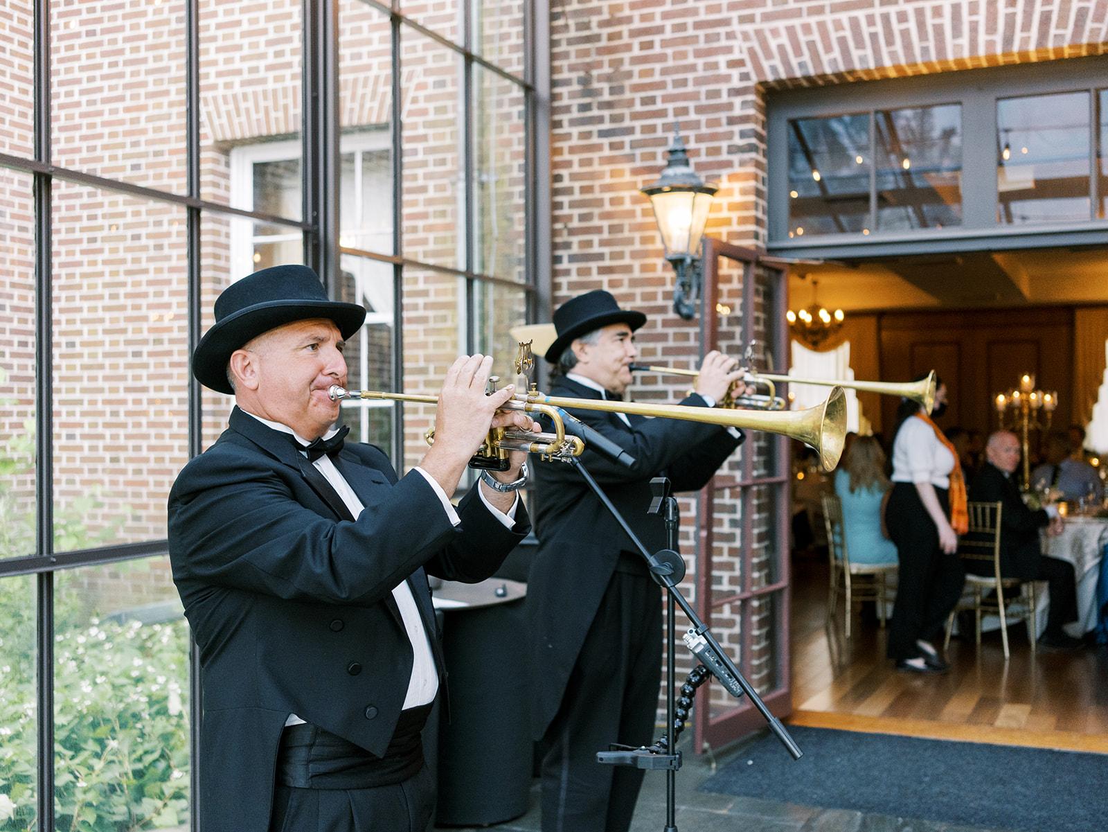 A Glamorous Summer Wedding at NYIT de Seversky Mansion 57